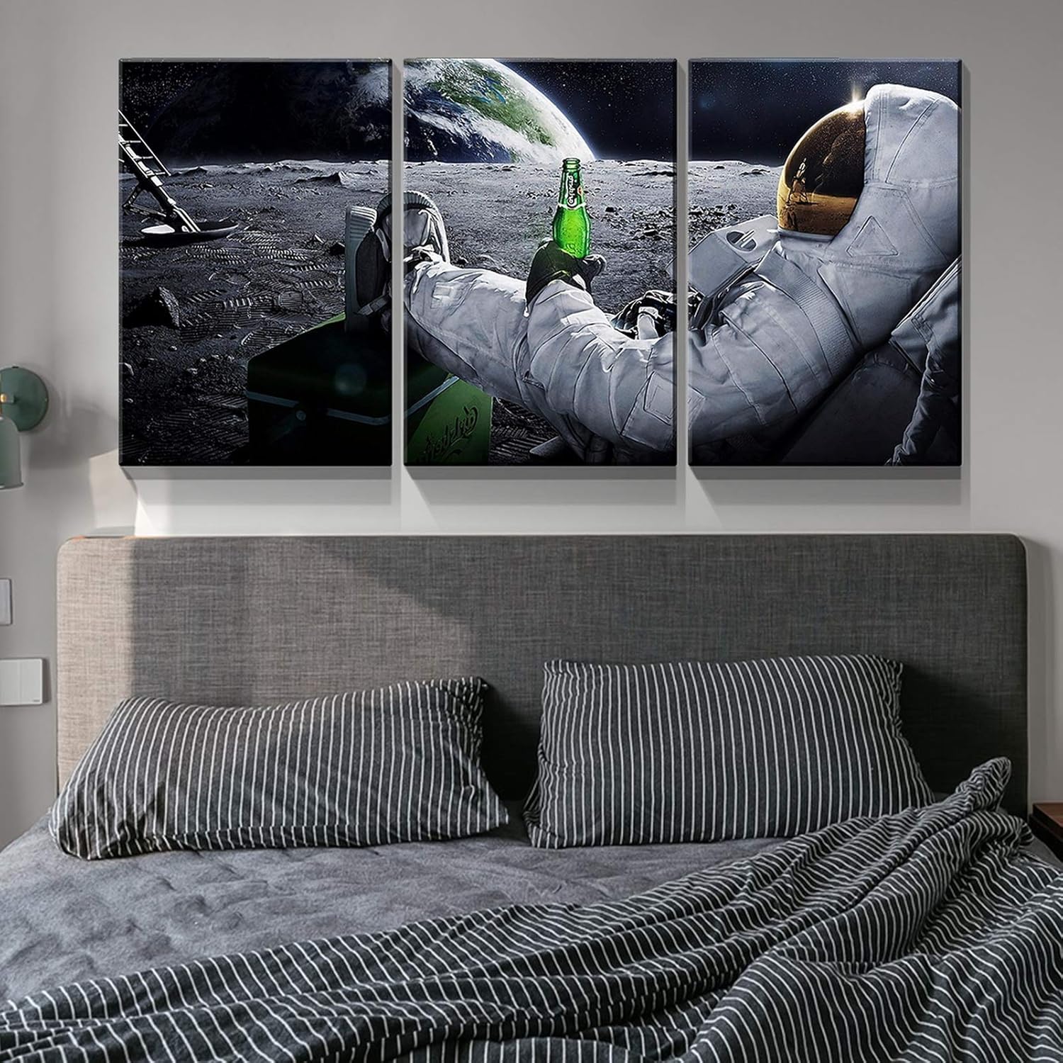 Denozer – Lienzo decorativo para pared de 3 piezas – Astronauta bebe cerveza en la luna, imágenes lunares abstractas, decoración del hogar,