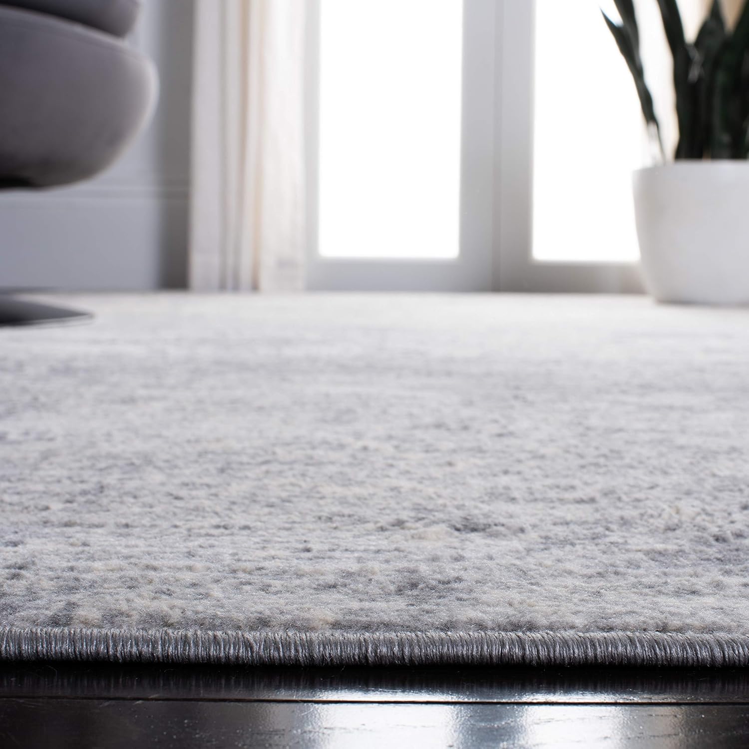 SAFAVIEH Brentwood Collection – Alfombra de pasillo de 2 x 12 pies, color gris y marfil, diseño abstracto moderno, no desprende pelusa y de fácil