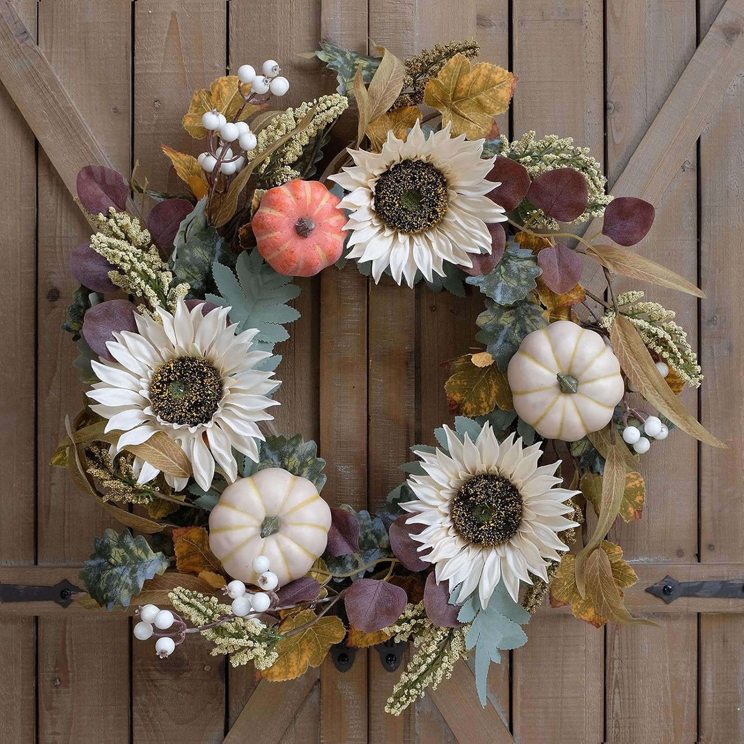 idyllic Calabazas artificiales de 20 pulgadas con girasoles blancos con hojas verdes y amarillas, corona de flores para puerta delantera, pared