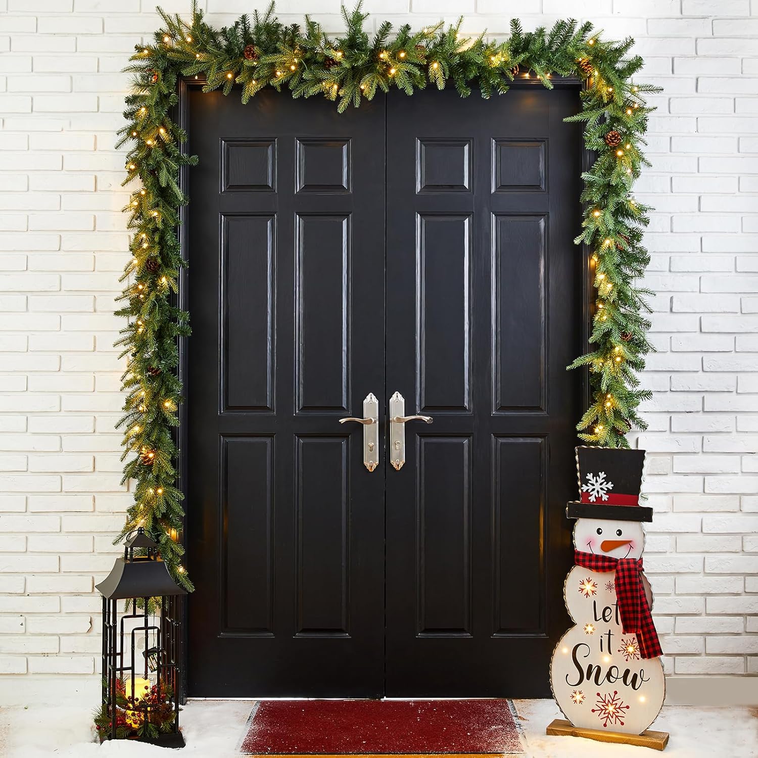 Glitzhome Guirnalda de Navidad preiluminada con cono de pino verde flocado con luz LED blanca cálida – 9 pies