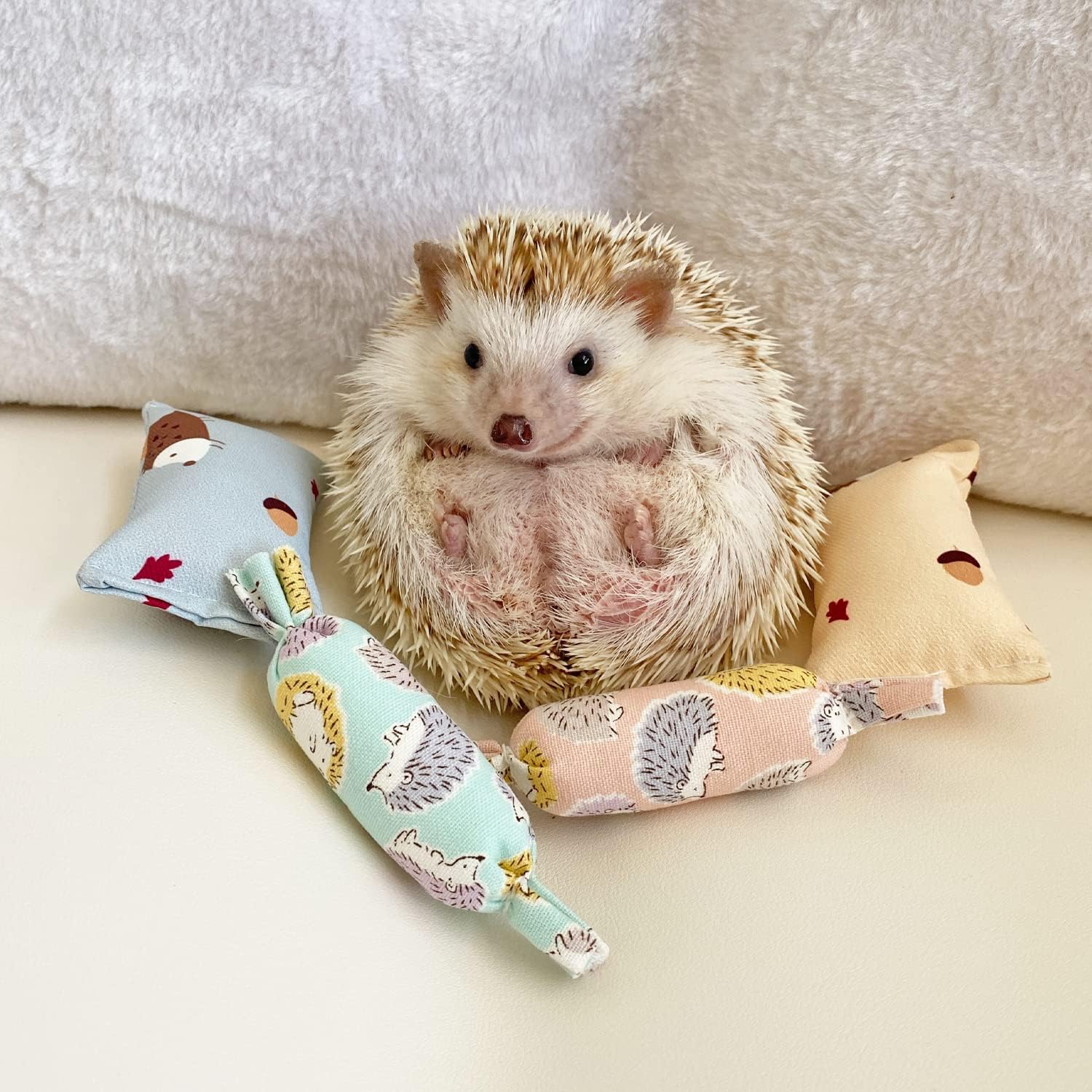 Ymid Select 4 mini almohadas de erizo para animales pequeños, decoración de hábitat, accesorios de jaula, suministros de erizo, accesorios para