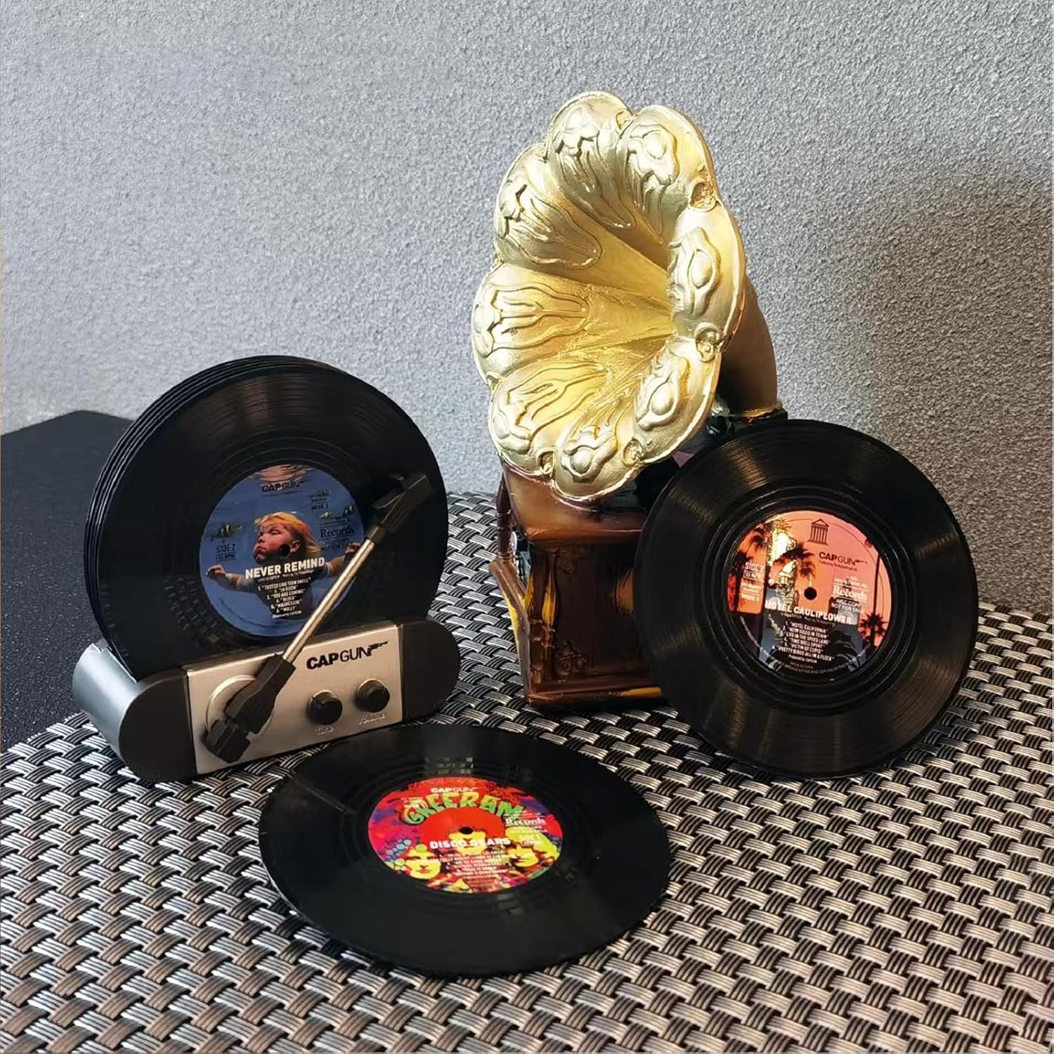 Divertidos posavasos retro para discos de vinilo, juego de 6 posavasos creativos con soporte para tocadiscos de vinilo para amantes de la música,