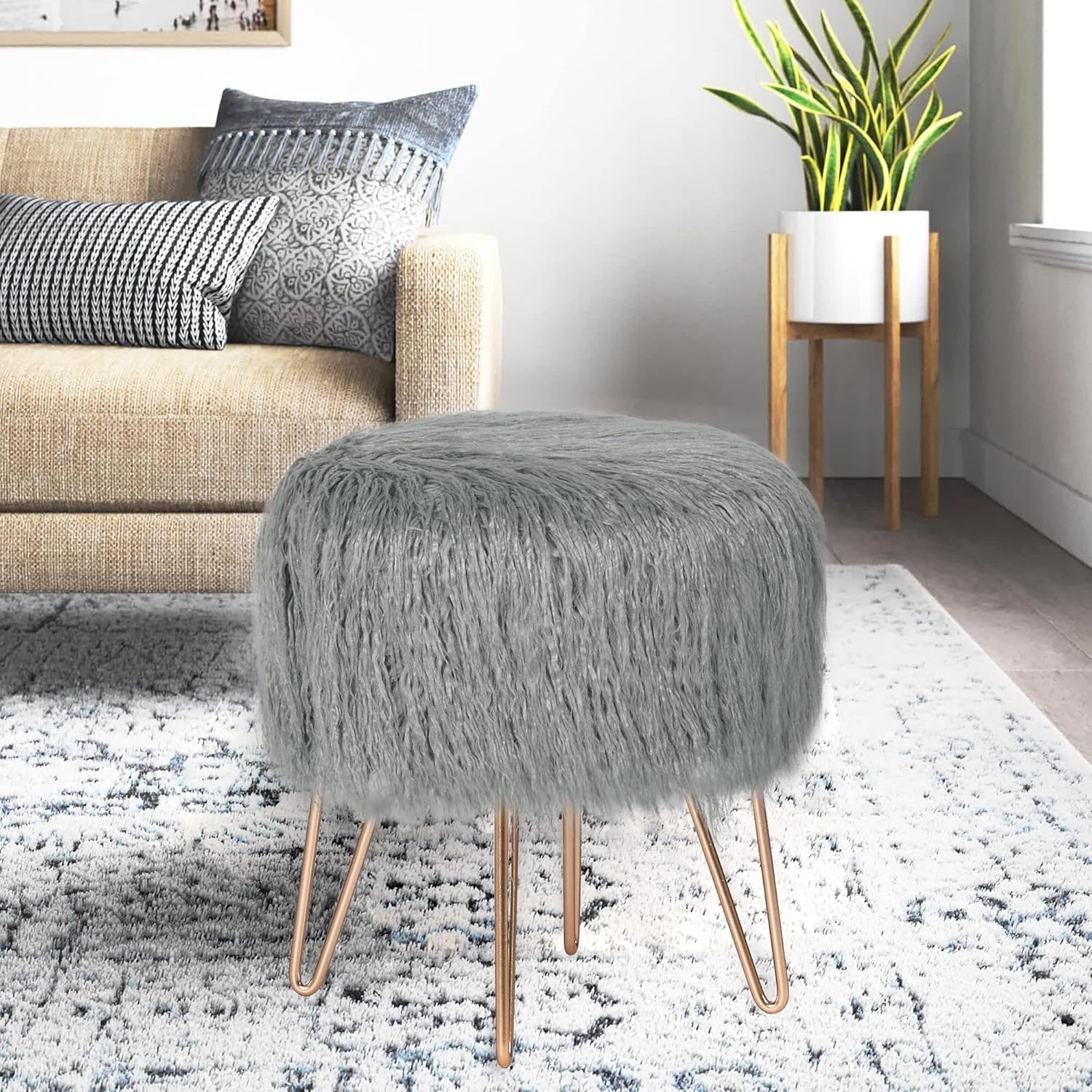 Asense Reposapiés de piel sintética, reposapiés tapizados suaves y peludos, otomana con patas de metal dorado, muebles decorativos, gris