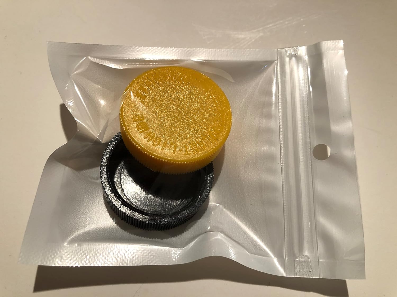 2 tapas de depósito de refrigerante para motor 21712-79900, depósito de desbordamiento de refrigerante de motor, tapa negra, compatible con N-issan