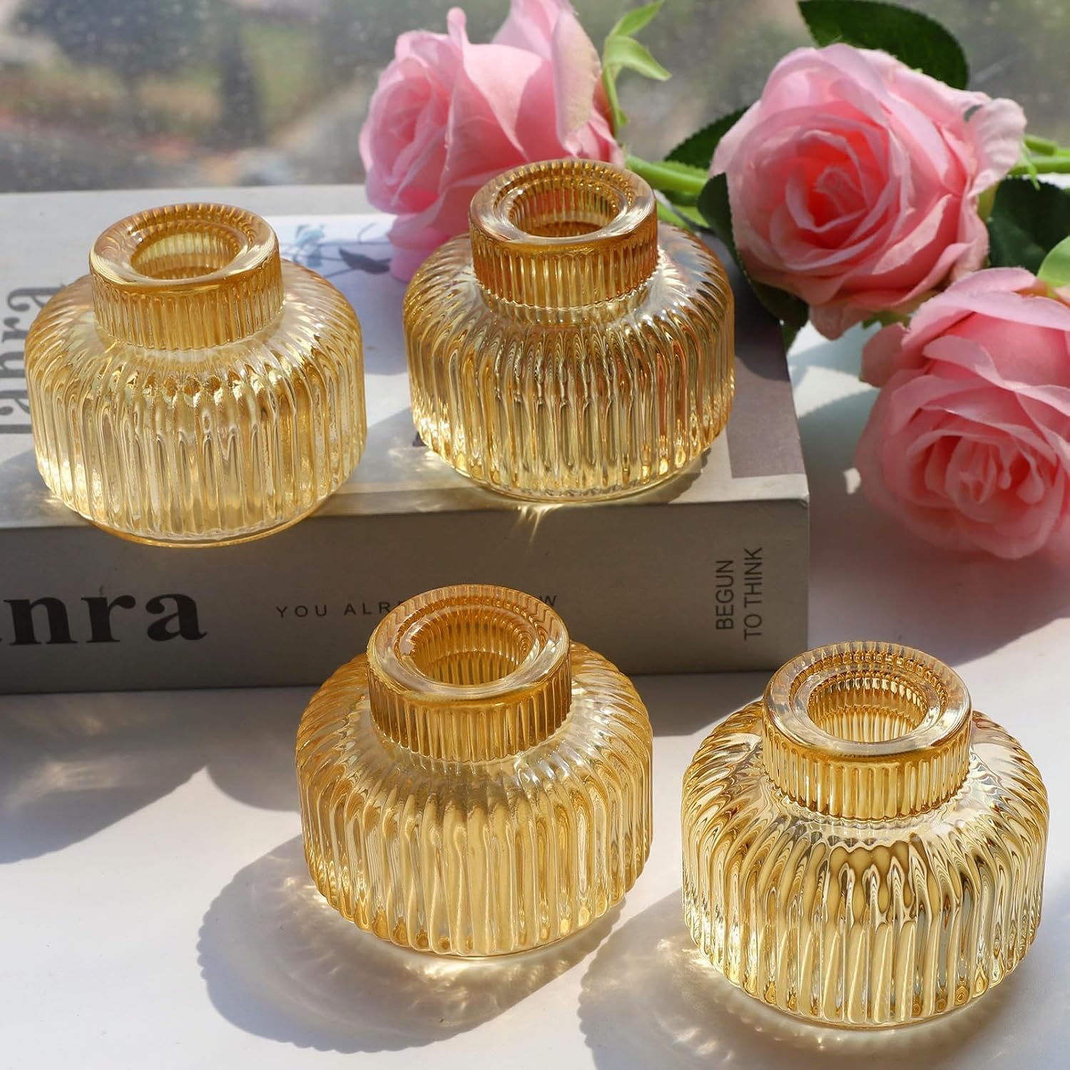 Woho Juego de 8 portavelas dorados para mesa de fiesta de boda, candelabros cónicos de vidrio acanalado para decoración de cumpleaños y Navidad