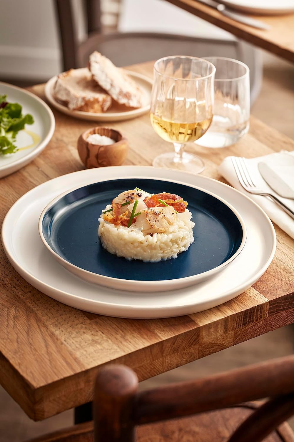Emile Henry EVERYDAY COLLECTION – Plato llano de cerámica de 11 pulgadas, azúcar y crema
