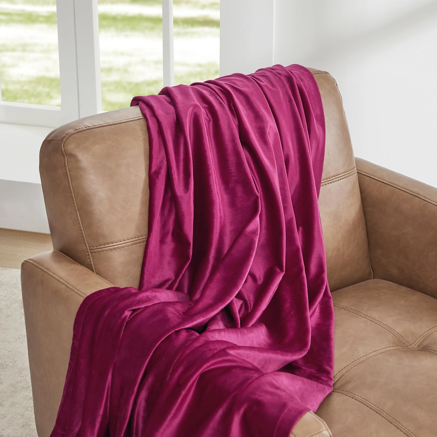 GIGIZAZA Cortinas 100% opacas de terciopelo rosa intenso de 108 pulgadas de largo, 2 paneles para sala de estar, cortinas térmicas de ventana con