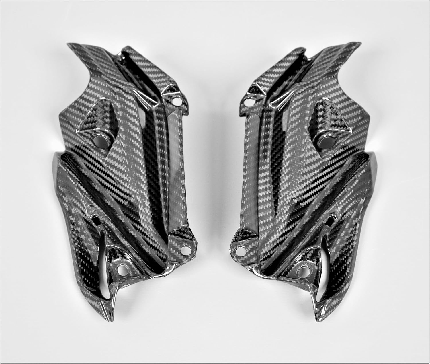 Paneles laterales de fibra de carbono para Kawasaki Z900 2017-2019