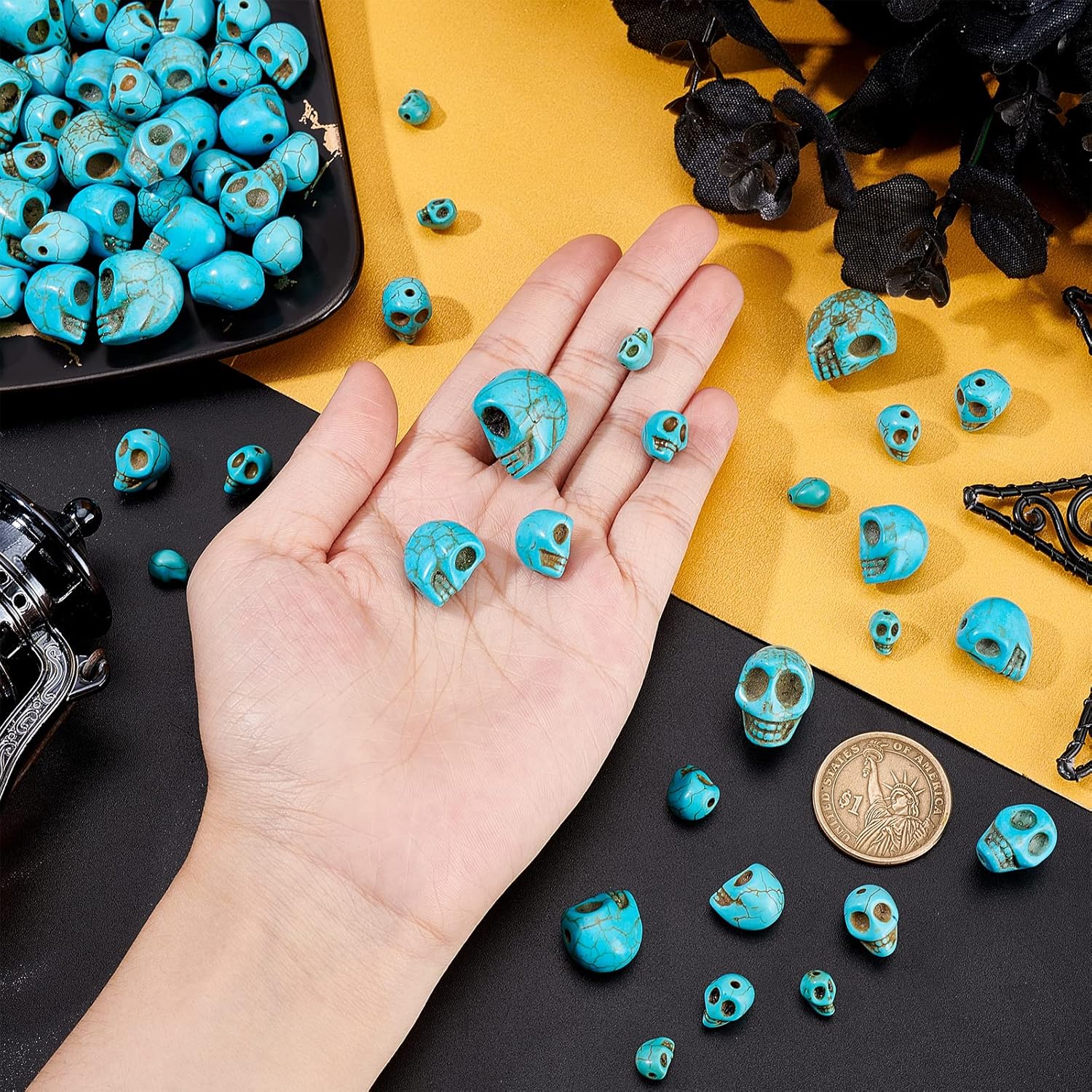 SUPERFINDINGS 152 cuentas sintéticas de turquesa hebras de cabeza de calavera de howlita, piedras preciosas sueltas, cuentas espaciadoras para