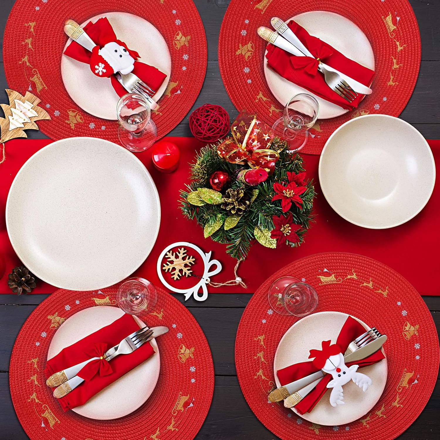 Tioncy 6 manteles individuales de plástico redondos de Navidad con copos de nieve rojos de 13.4 pulgadas, mantel individual de reno de invierno con