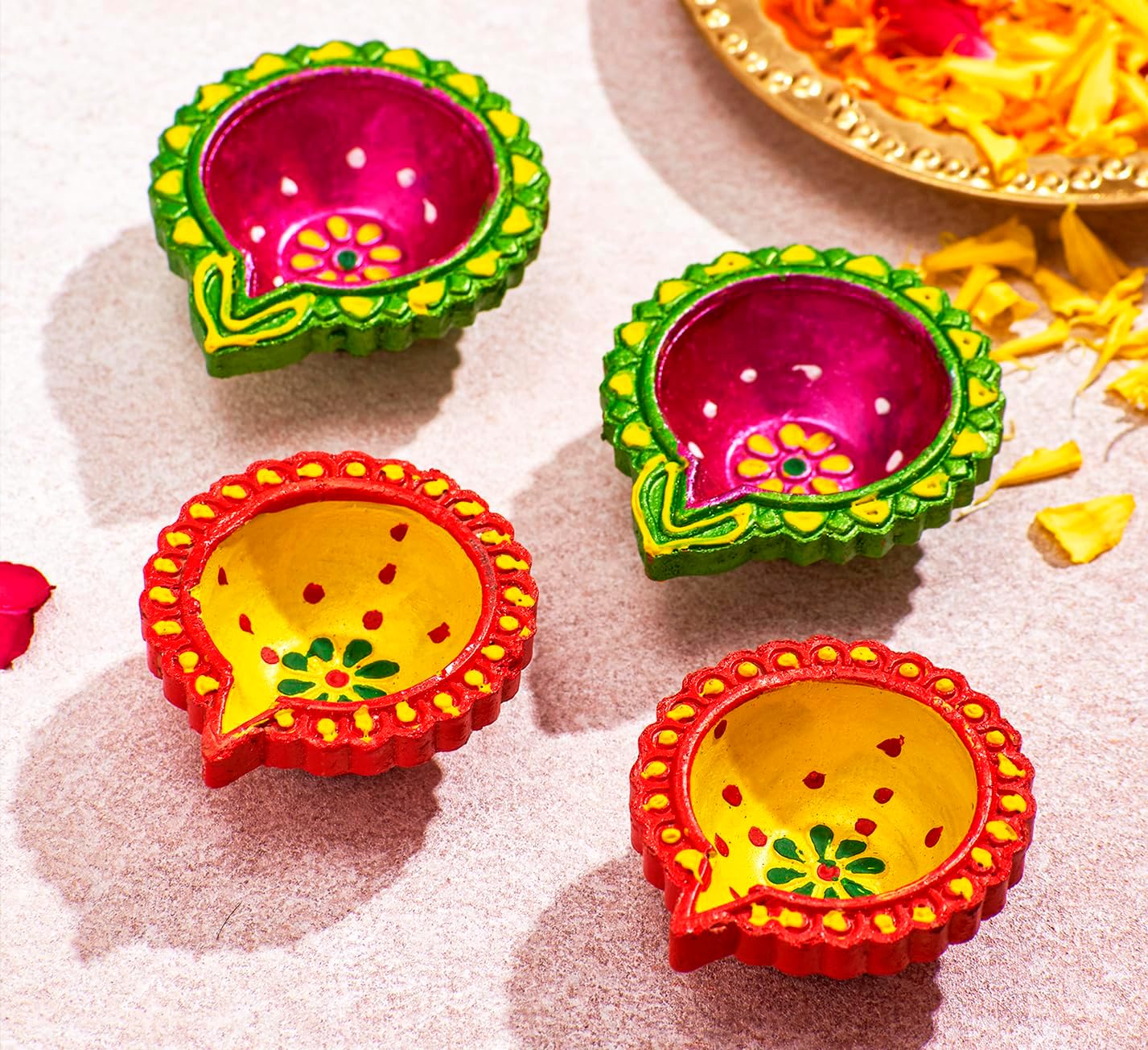 IndoTribe 12 piezas Diwali Diyas para decoración Diwali Decoraciones para el hogar Diwali luces Diwali Decoración Diwali Diya Diwali Vela Diwali