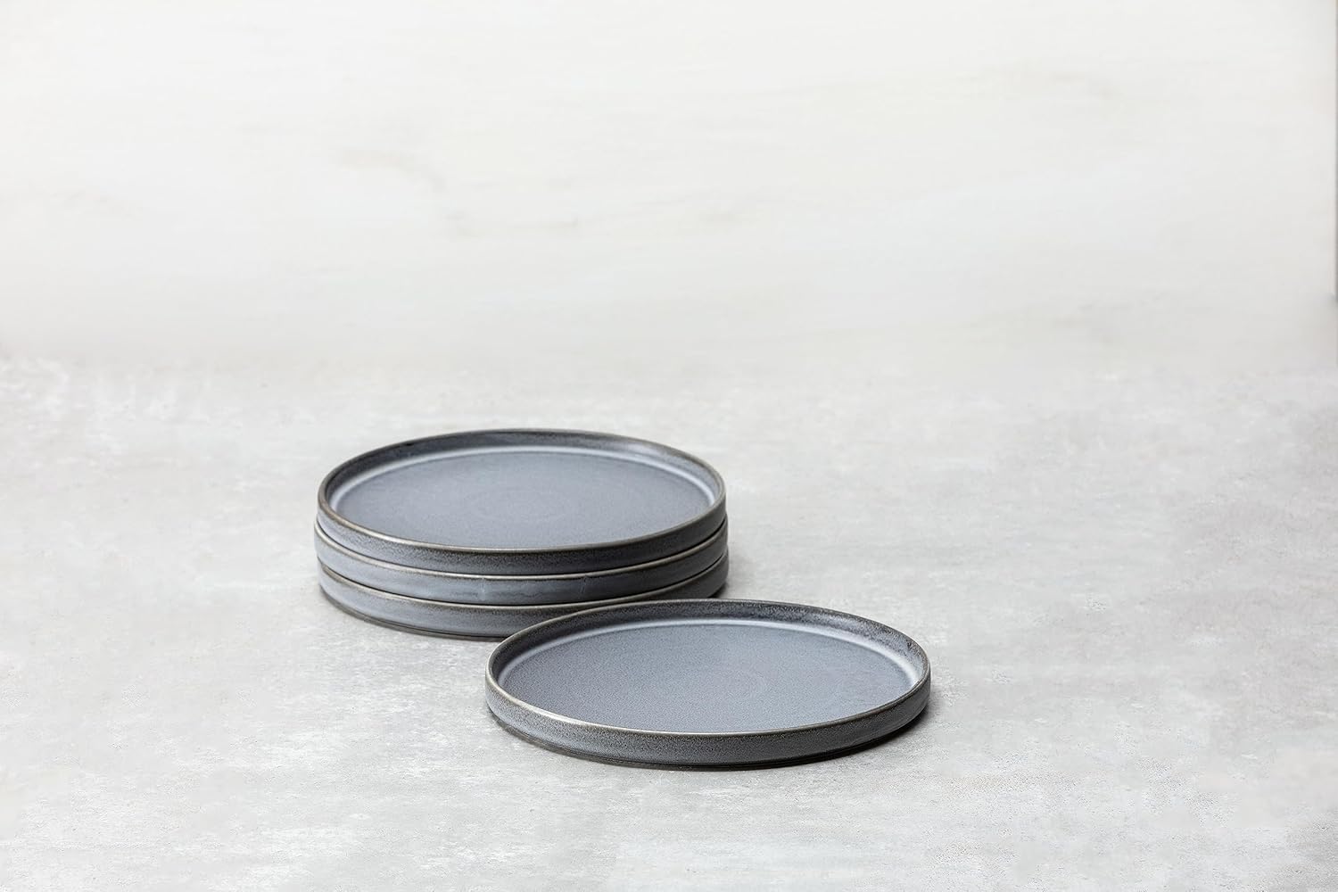 Fortessa Sound Stoneware – Juego de vajilla de 16 piezas, servicio para 4, Thunder