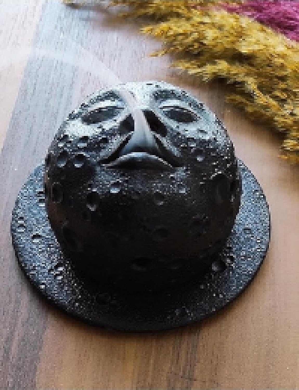 Incense holder, Full Moon Face Backflow Cone Gift Incense Burner, Incense Holder, Decorative Design Incense Bed, Stylish, Modern, Gift Idea (black)