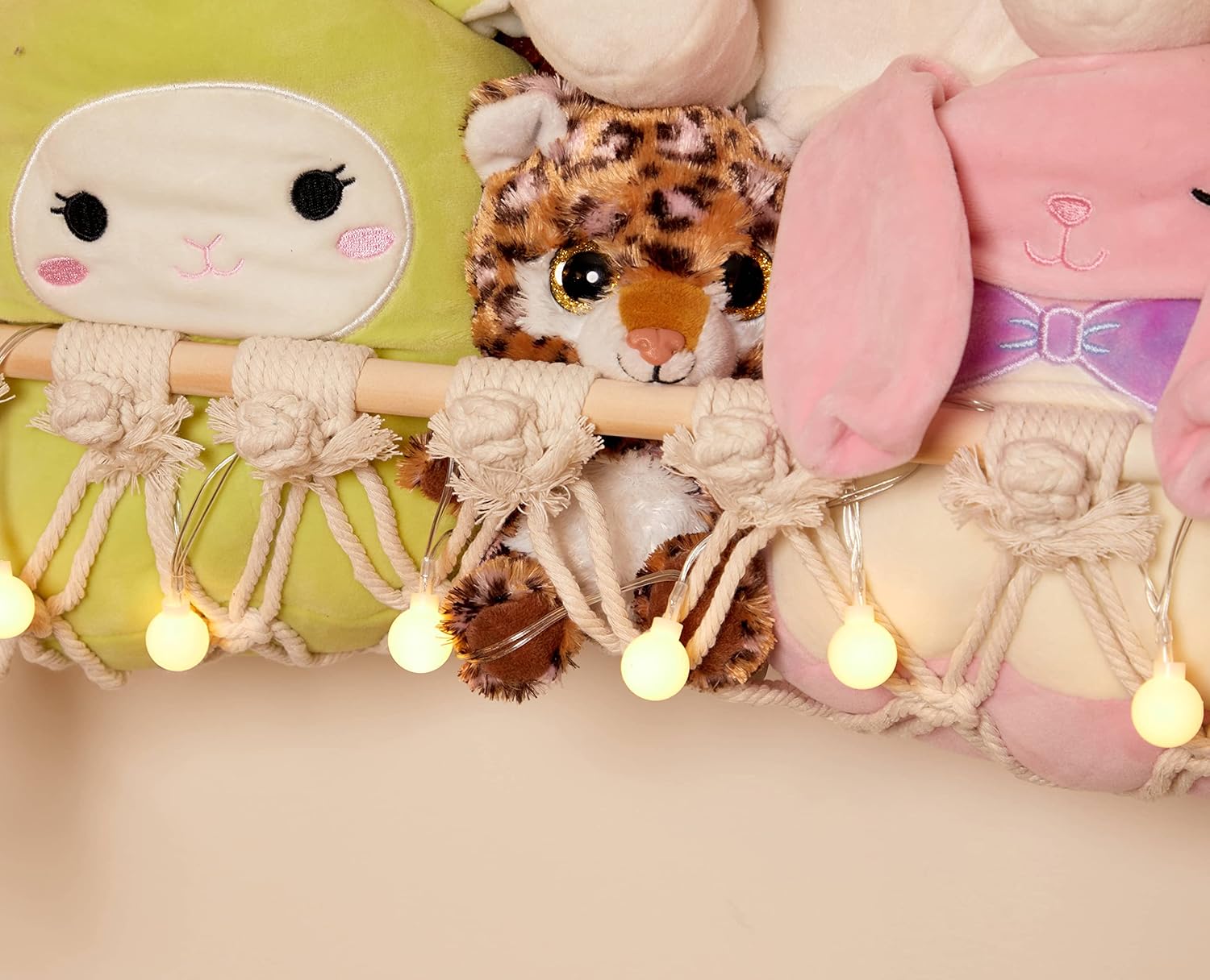 Lilly’s Love Hamaca de macramé de animales de peluche con cadena de luces, soporte de red grande de estilo bohemio para juguetes de niños,