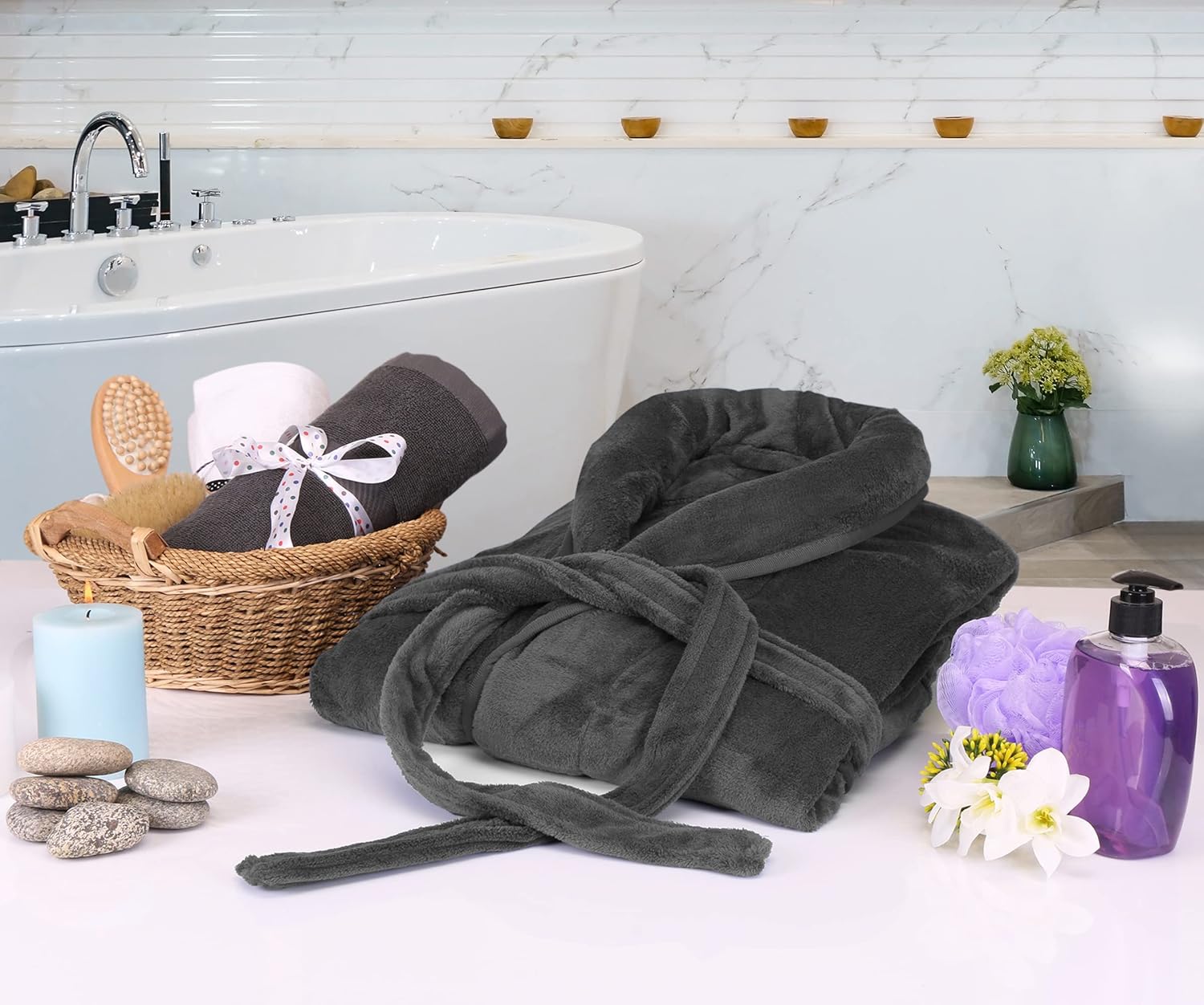 Utopia Towels Lavish – Juego de toallas de baño de 21.16 ozm (2 toallas de baño, 2 toallas de mano, 4 toallas faciales) con 1 bata de baño de forro