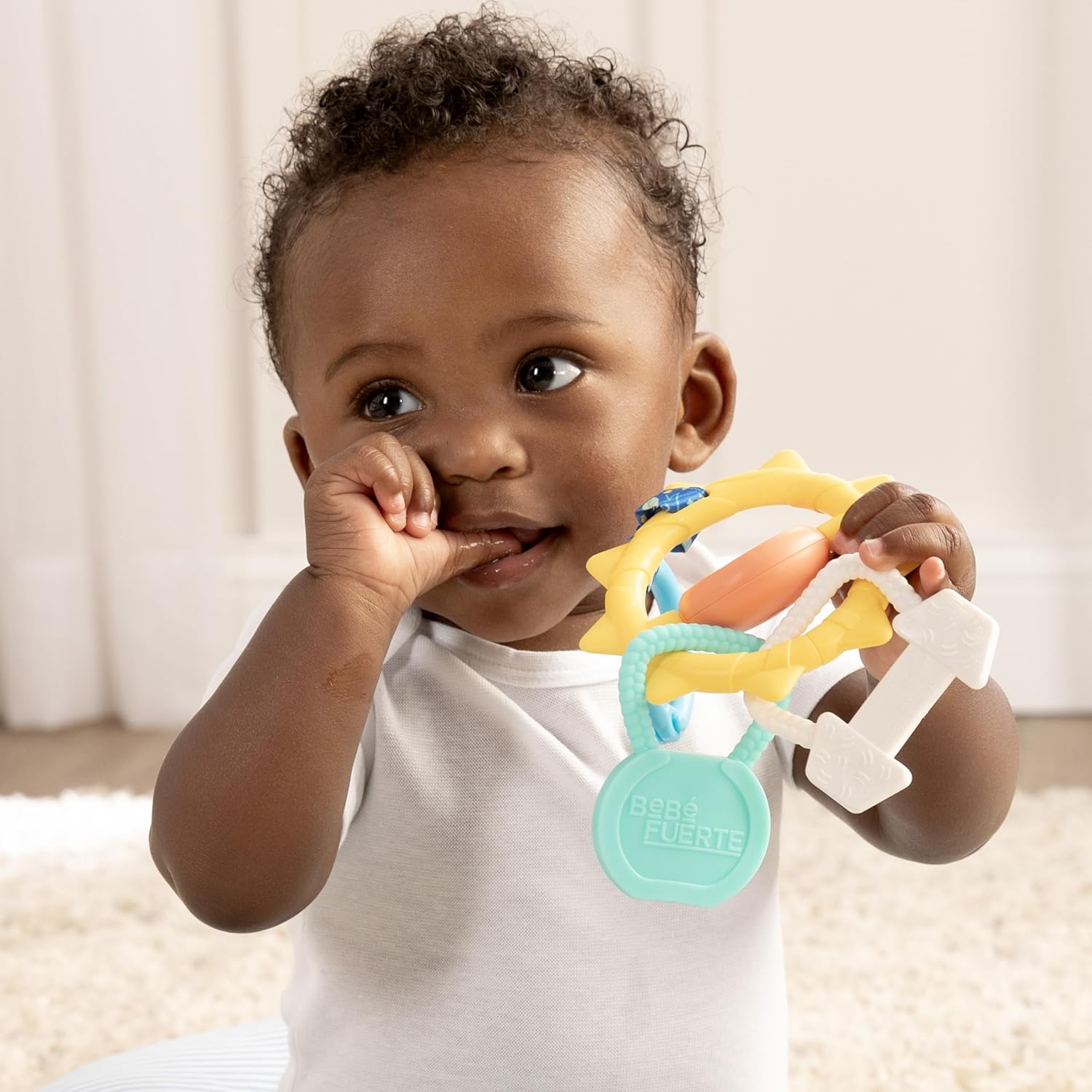 BEBE FUERTE Strong & Sunny Clip On Stroller Toy by Robin Arzon – Juguetes de dentición para bebés de desarrollo – Juguetes de viaje para bebés –