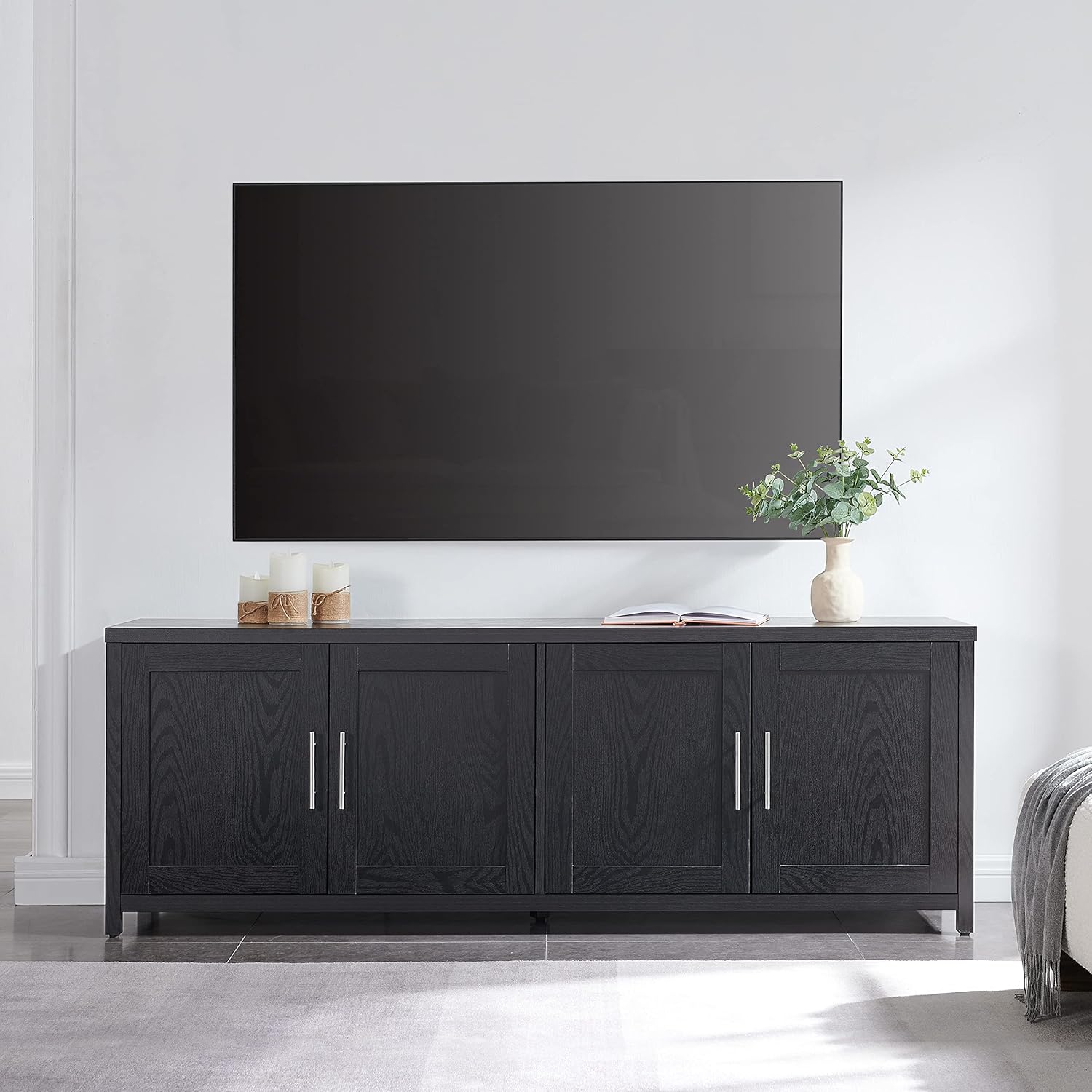 Henn&Hart Strahm – Soporte para TV, 68 pulgadas de ancho, color negro