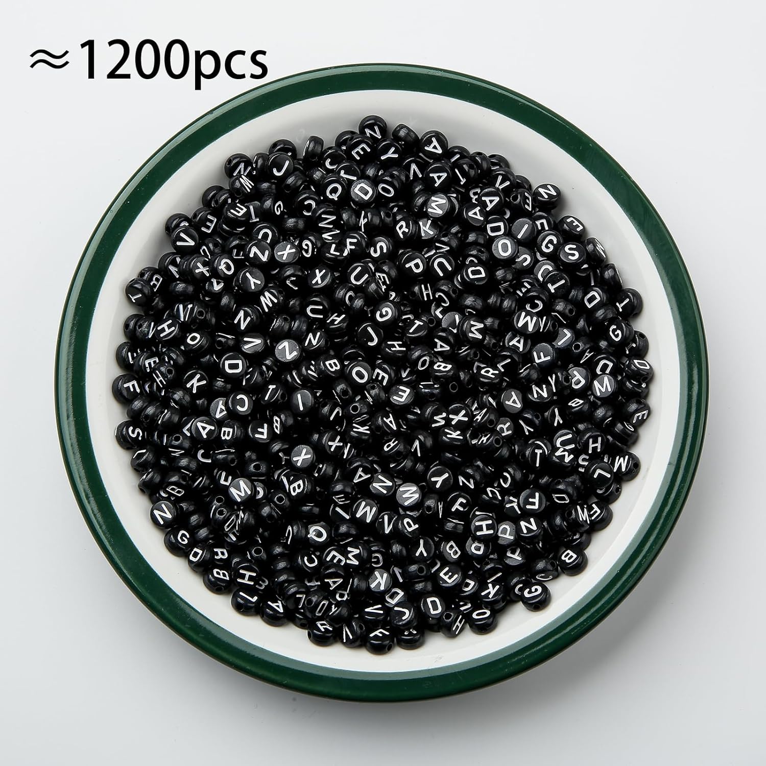 CYEENUT – 1200 cuentas de letras, negras con cuentas de letras blancas, cuentas acrílicas de 0.157 x 0.315 pulgadas para hacer joyas y pulseras