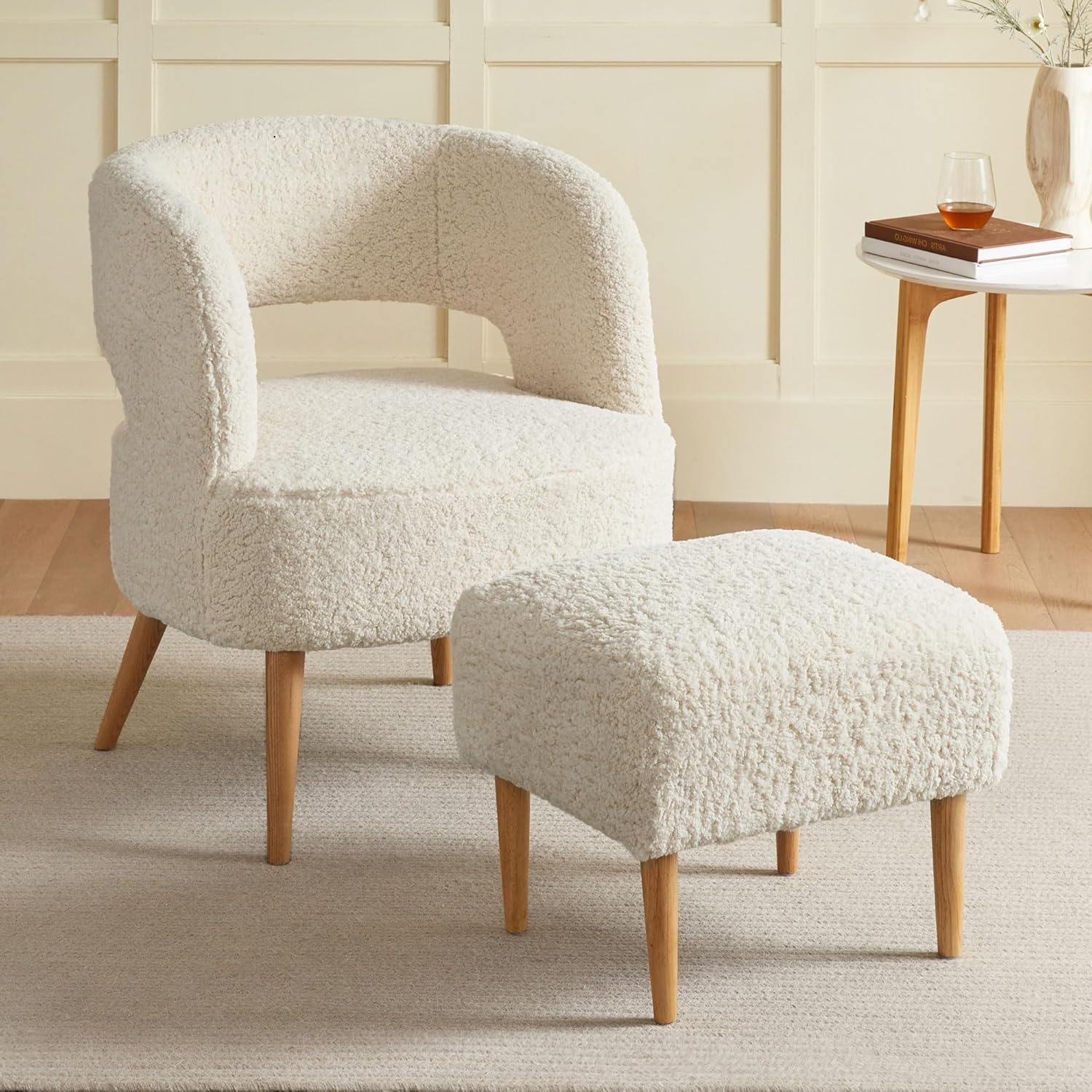 Silla decorativa con sillón otomano tapizado de vellón de peluche de mediados de siglo, sillas modernas y cómodas con patas de madera para sala de