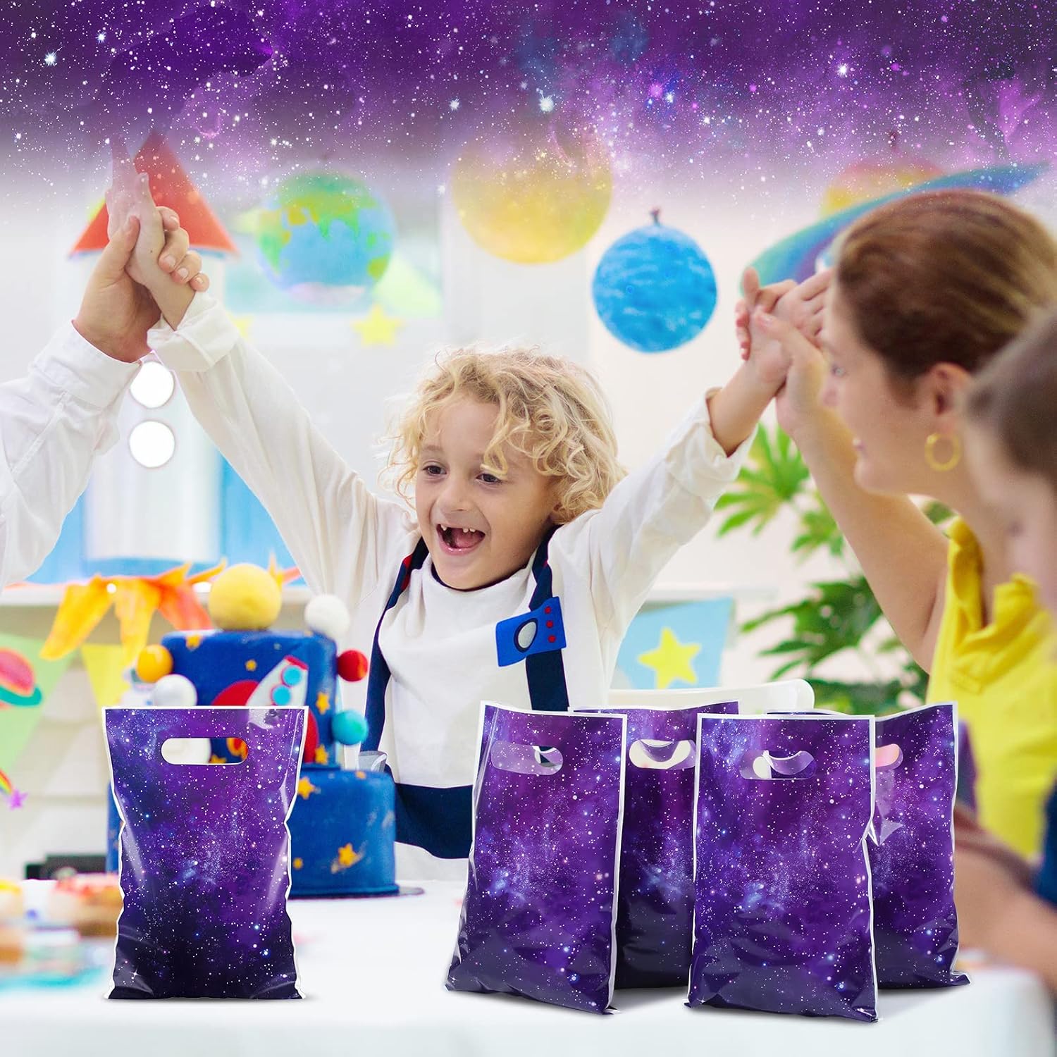 Ctosree 50 unidades de bolsas de dulces para fiesta de galaxia, bolsas de golosinas de galaxia, bolsas de regalo de fiesta, bolsas de regalo de