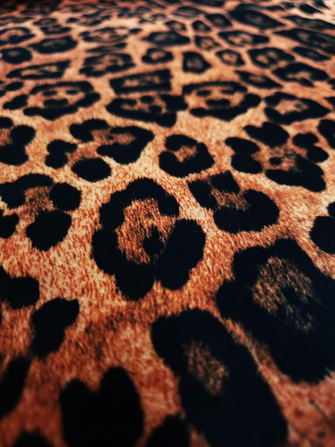 Gamuza de terciopelo suave impreso reverso suave para ropa y tapicería 14 oz. Tela (Jaguar, oro)