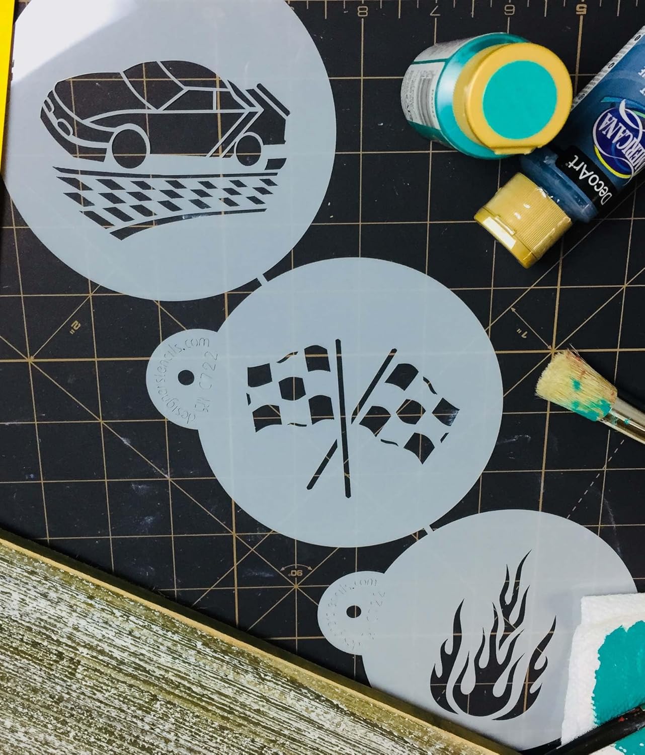 Juego de plantillas de galletas de coche de carreras de Designer Stencils