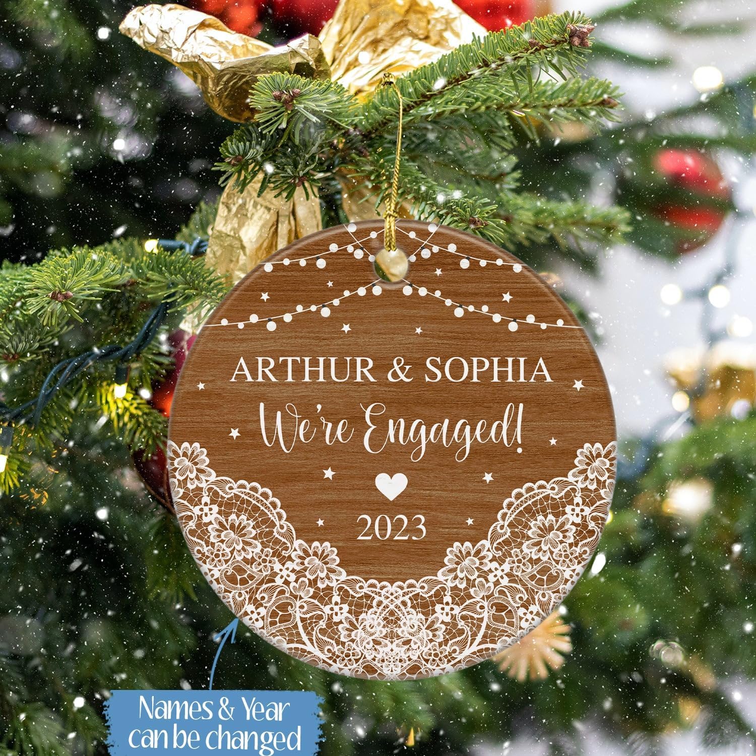 Adorno de compromiso para aniversario de Navidad, nombres personalizados y adorno de compromiso del año 2023, regalos de recuerdo de cerámica para