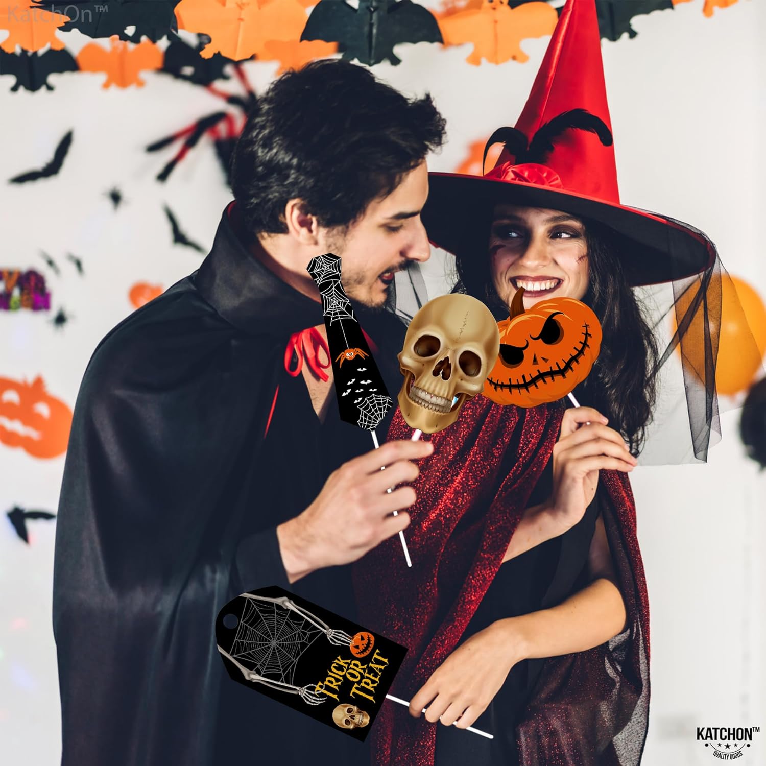 KatchOn, Accesorios aterradores para cabina de fotos de Halloween, paquete enorme de 36  Accesorios para fotos de Halloween  Accesorios de cabina de