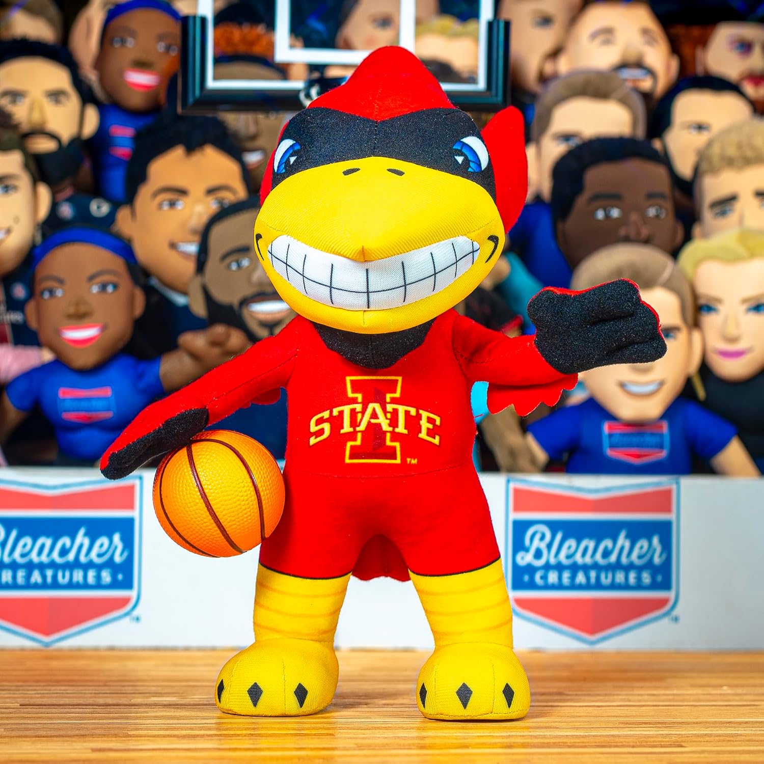 Bleacher Creatures Iowa State Cyclones Cy The Cardinal – Figura de peluche de mascota de 10 pulgadas, una mascota para jugar o exhibir