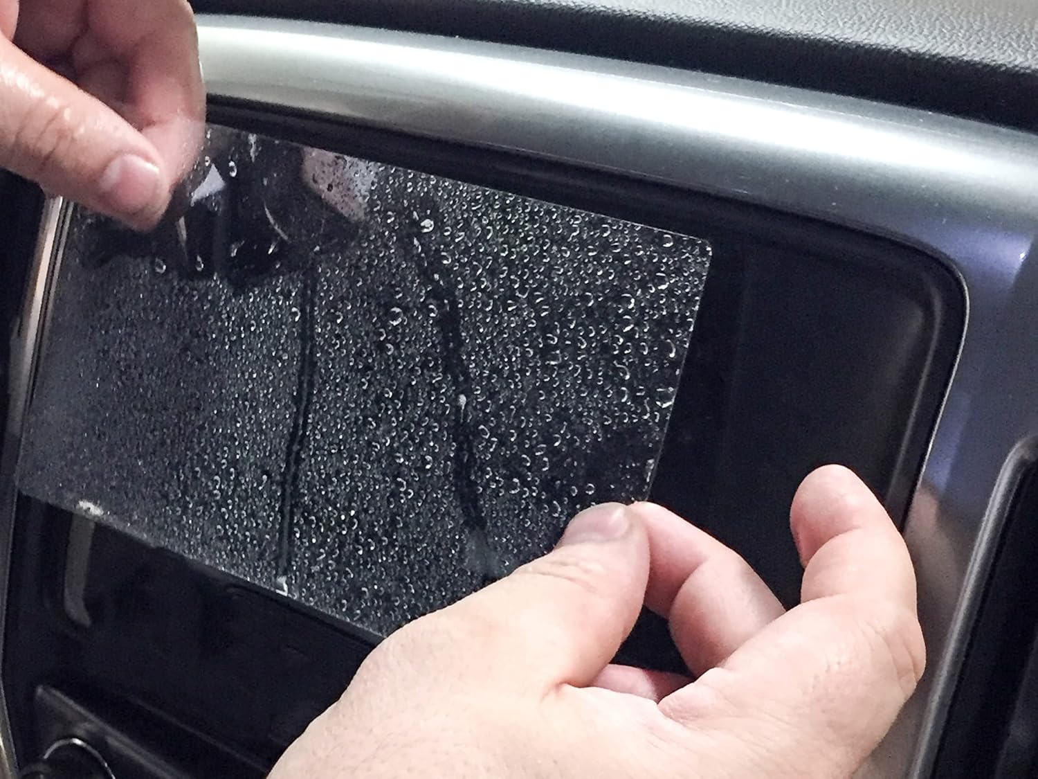 Red Hound Auto Protector de pantalla de 2 piezas compatible con Cadillac XT5 2017-2019 CUE Invisible alta claridad Touch Display Protector minimiza