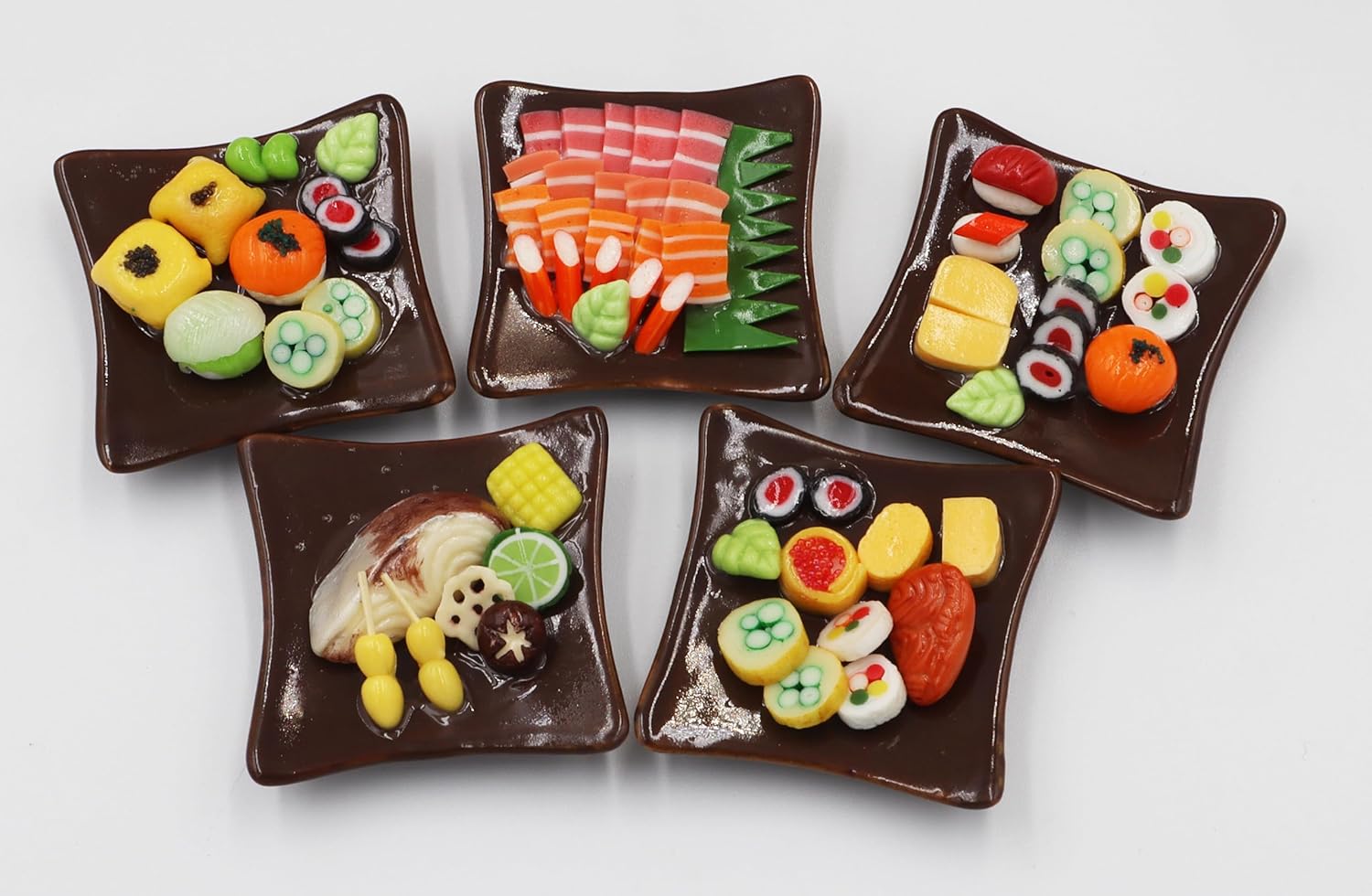 Juego de 5 piezas de comida en miniatura de sushi Bento en plato de cerámica, casa de muñecas, alimentos en miniatura, para el hogar, cocina en