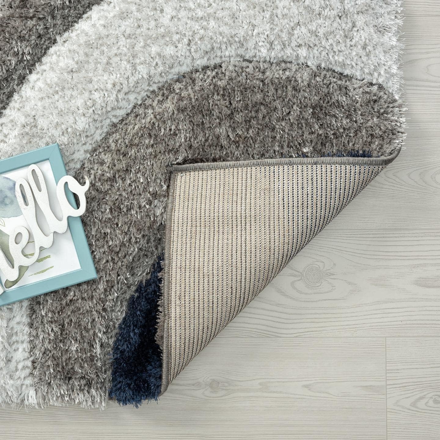 LUXE WEAVERS Lantanas Collection 7070 – Alfombra geométrica moderna de 5 x 7 pulgadas, color azul marino