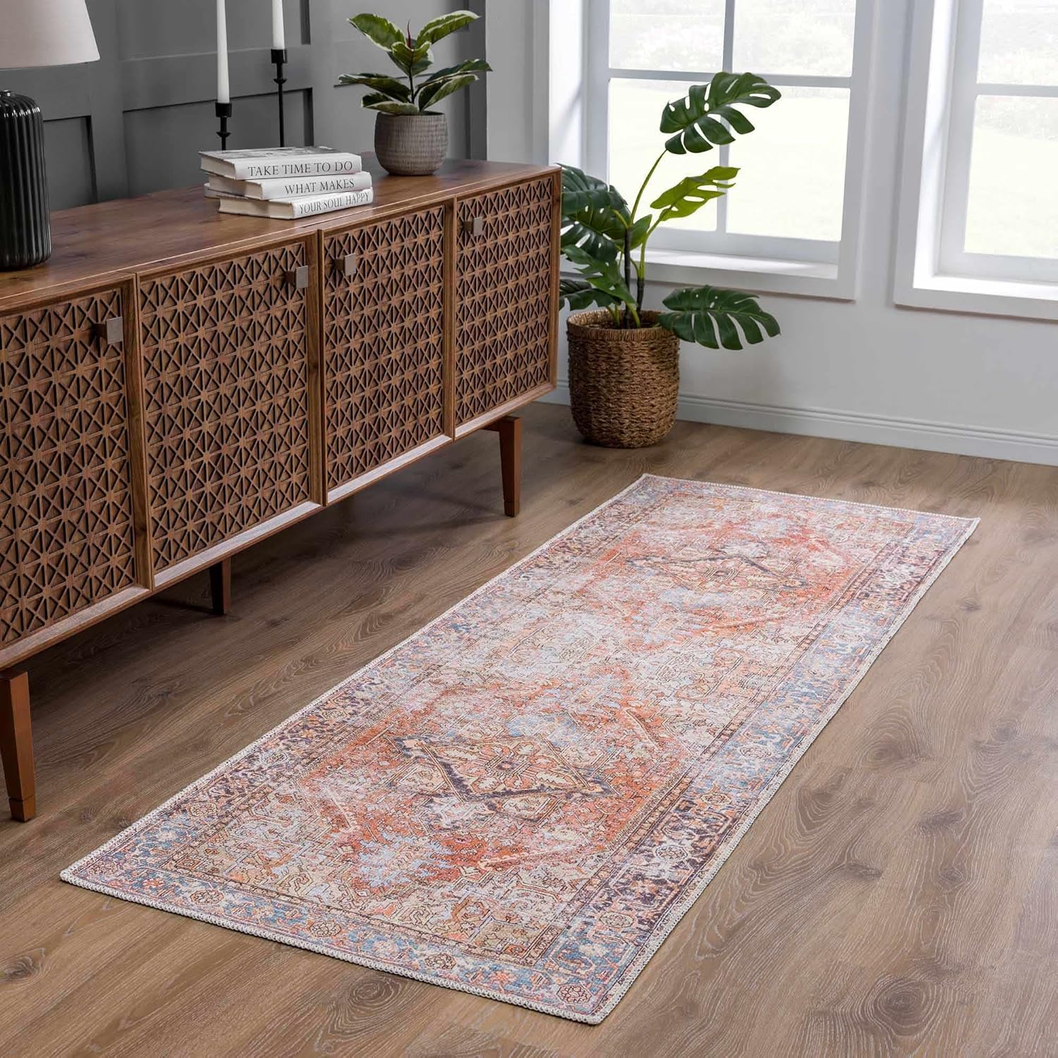 Georgia Collection Eira – Alfombra larga envejecida para pasillo, entrada, lavable a máquina, color rojo ladrillo, marrón, naranja, azul, 2 pies 7