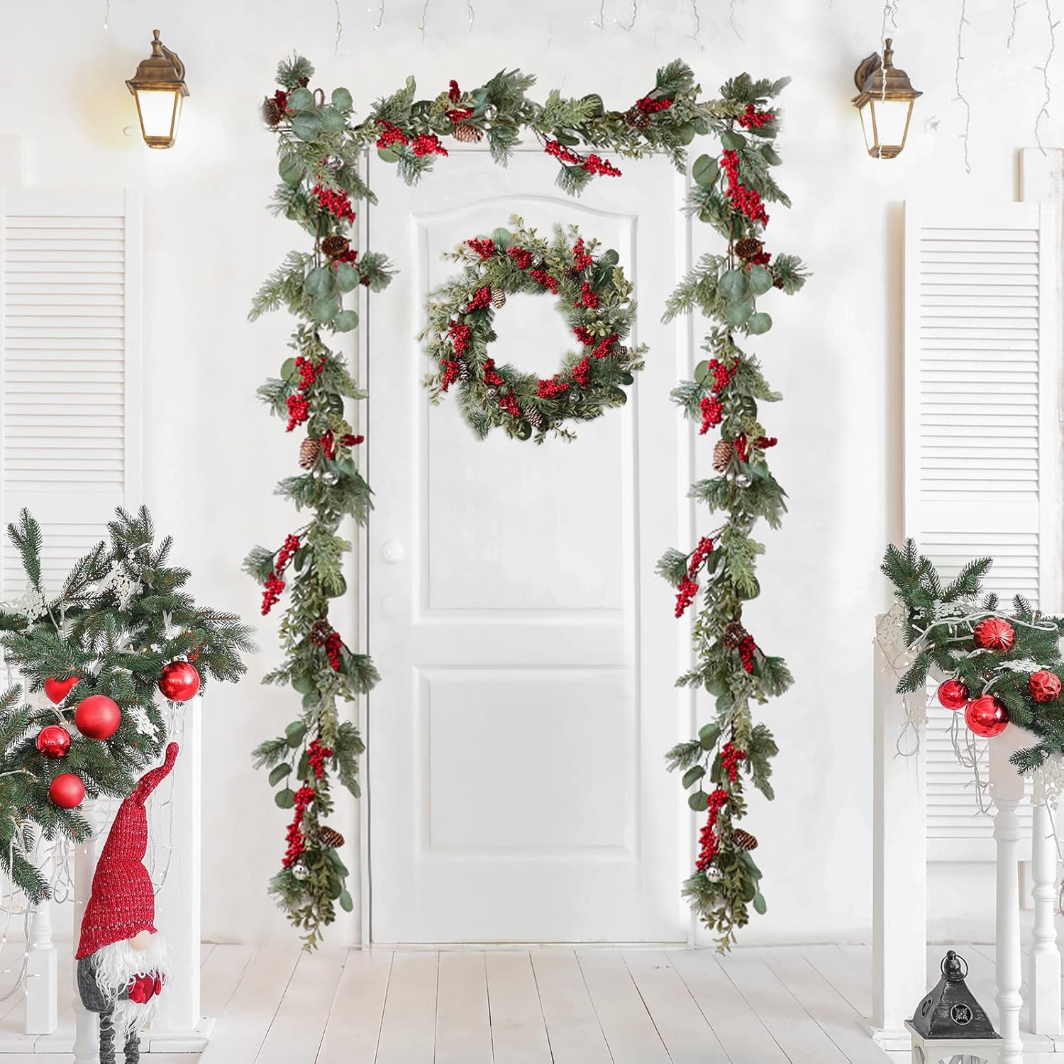LOHASBEE Guirnalda de Navidad artificial, guirnalda de eucalipto de cono de pino de 5 pies con bayas rojas, campanas y purpurina verde para Navidad,