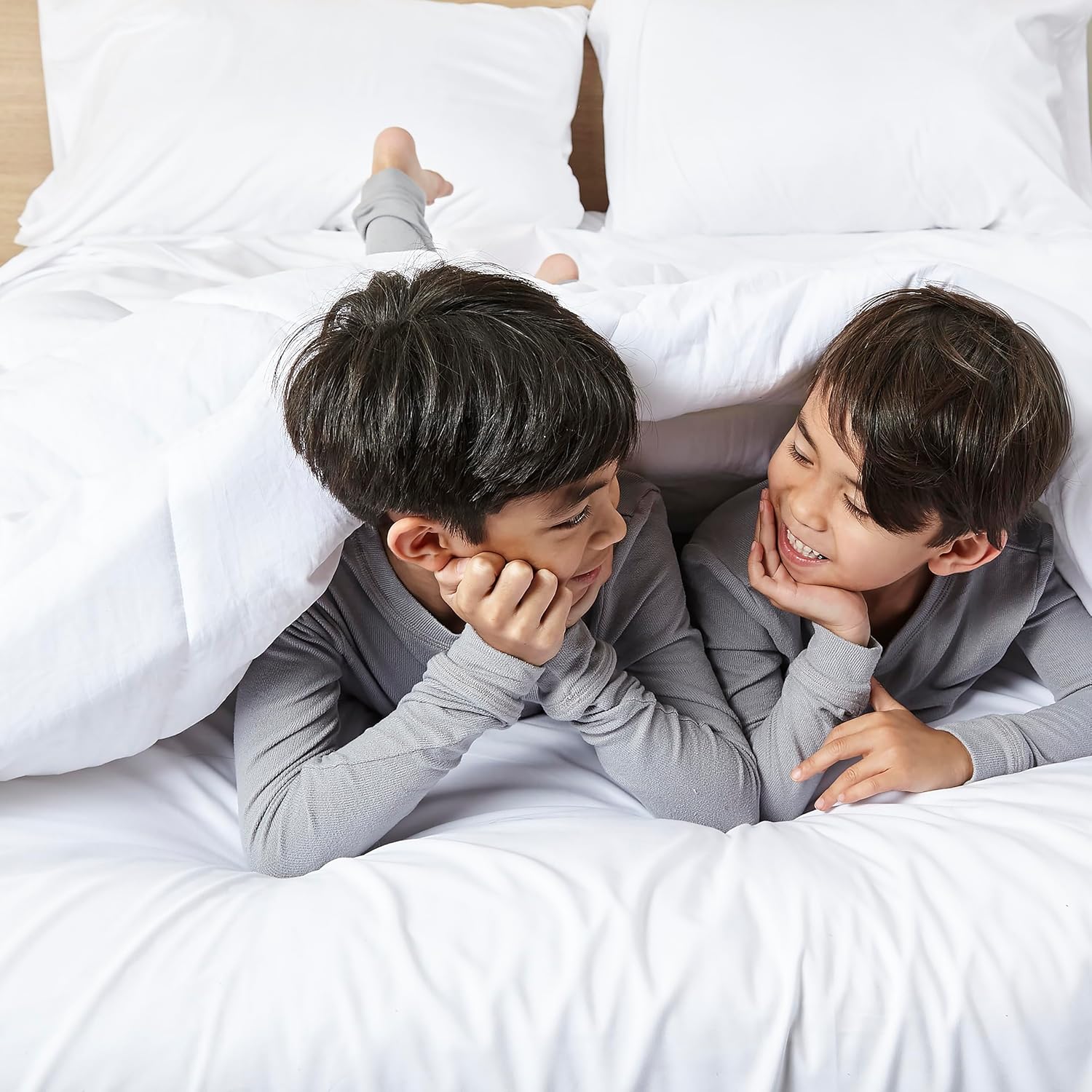 CASUAL LIVING 32623 Juego de sábanas y fundas de almohada de 4 piezas de sábanas y fundas de almohada de 4 piezas, tamaño matrimonial, sedosas,