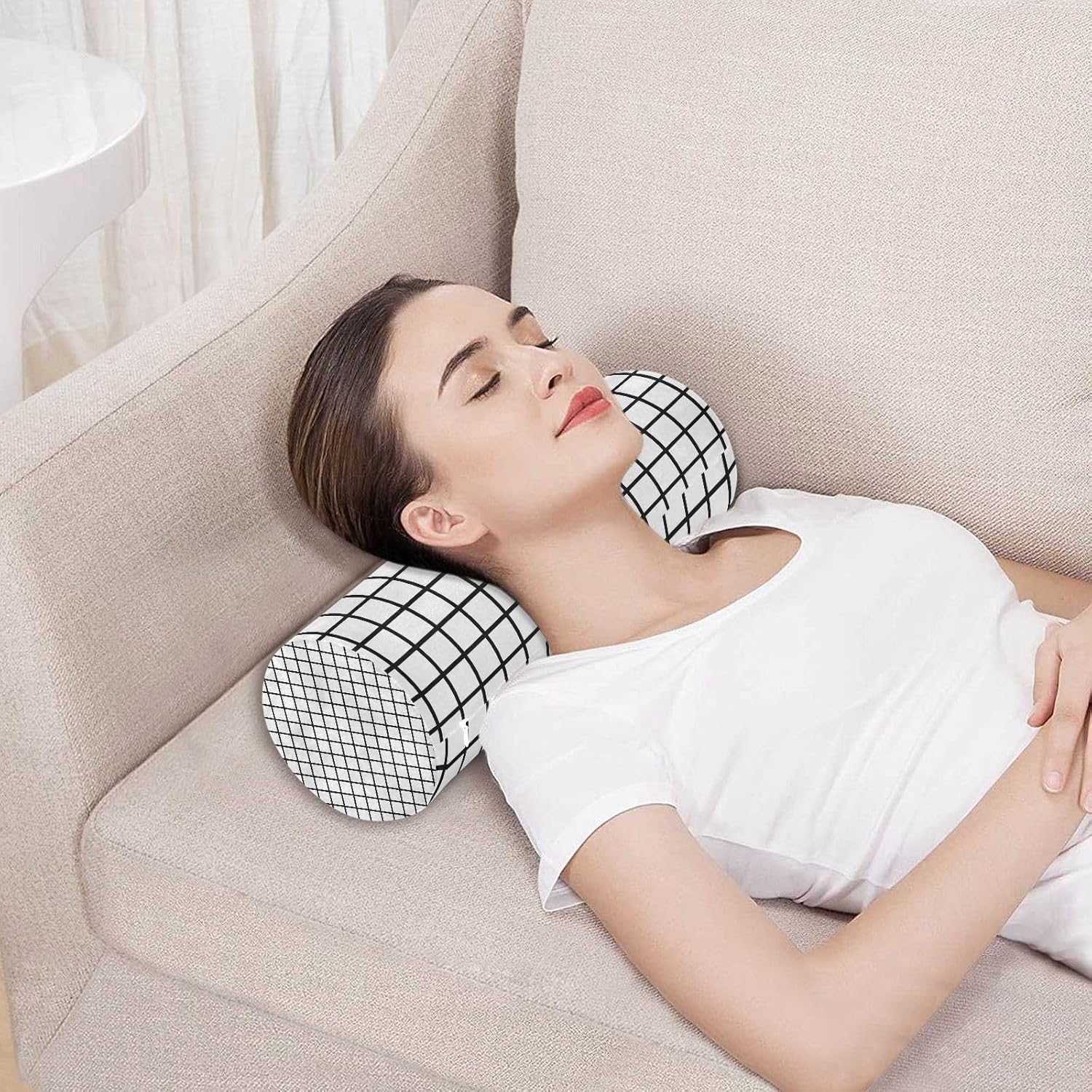 Jihqo Almohada redonda con funda a cuadros en blanco y negro para el cuello, almohada cervical, soporte de cuello de espuma viscoelástica para dormir