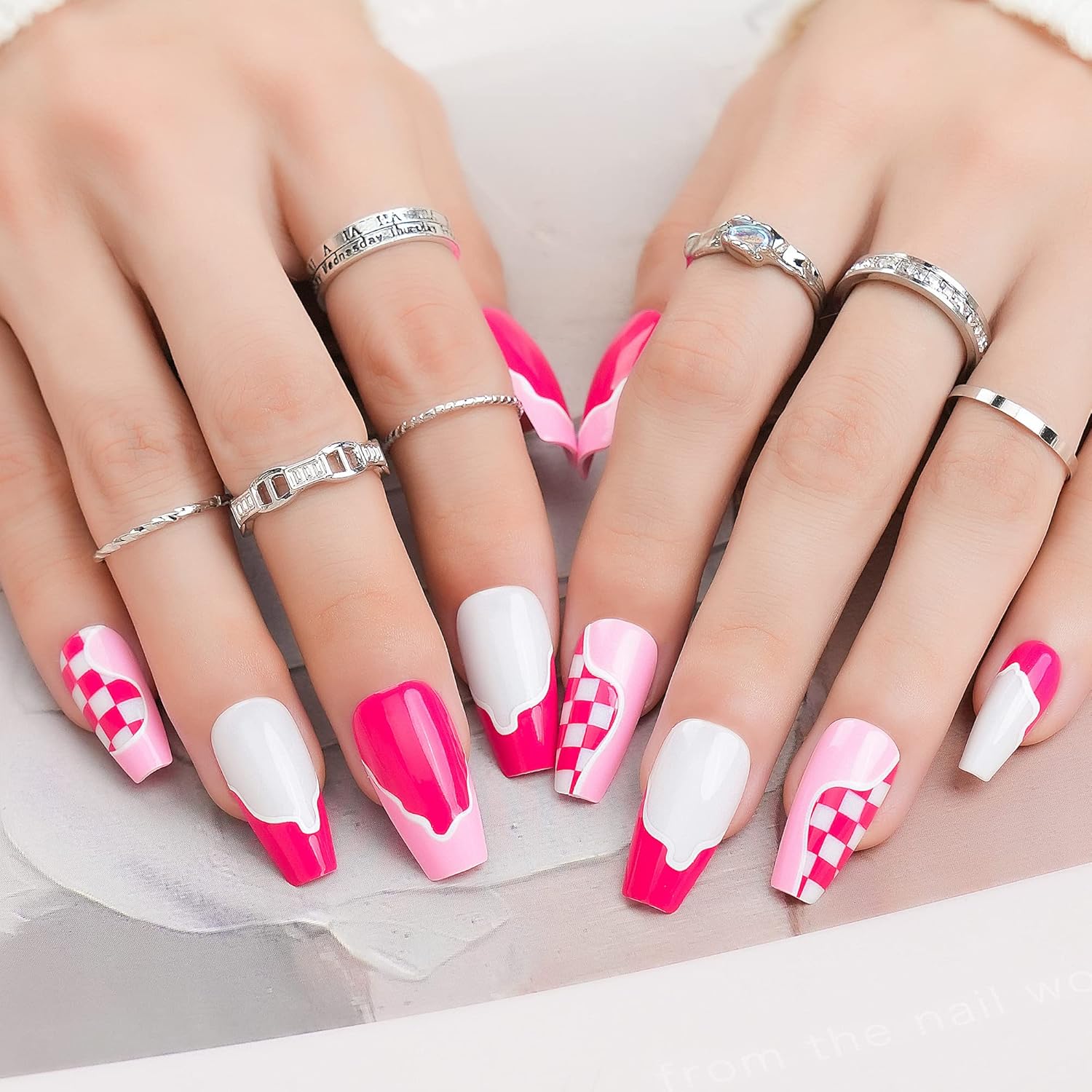 Uñas postizas a presión medianas con pegamento para uñas, uñas postizas a presión con forma de ataúd de bailarina, 24 uñas postizas con pegamento de