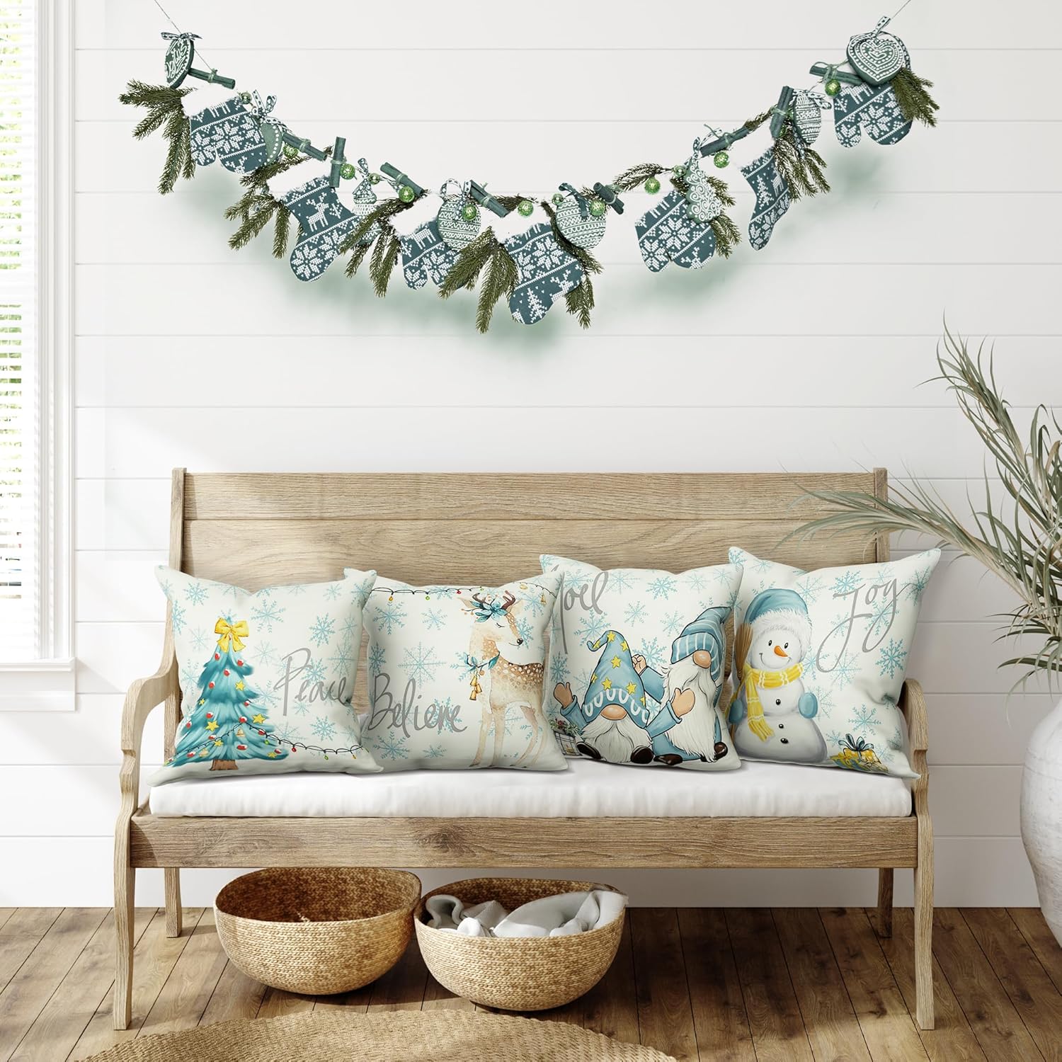LITIVY Juego de 4 fundas de almohada de Navidad de 16 x 16 pulgadas, fundas decorativas para Navidad, fundas de almohada de invierno para sofá,