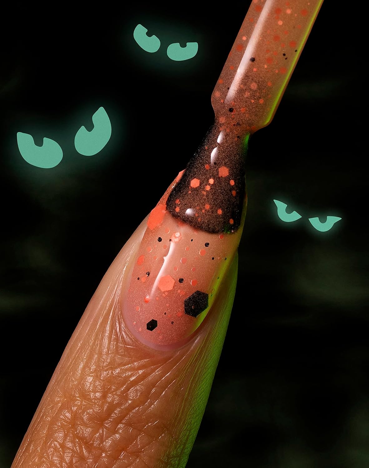 Sally Hansen Insta-Dri Esmalte de uñas, brilla en la oscuridad, Creep it Real, 0.5 onzas líquidas