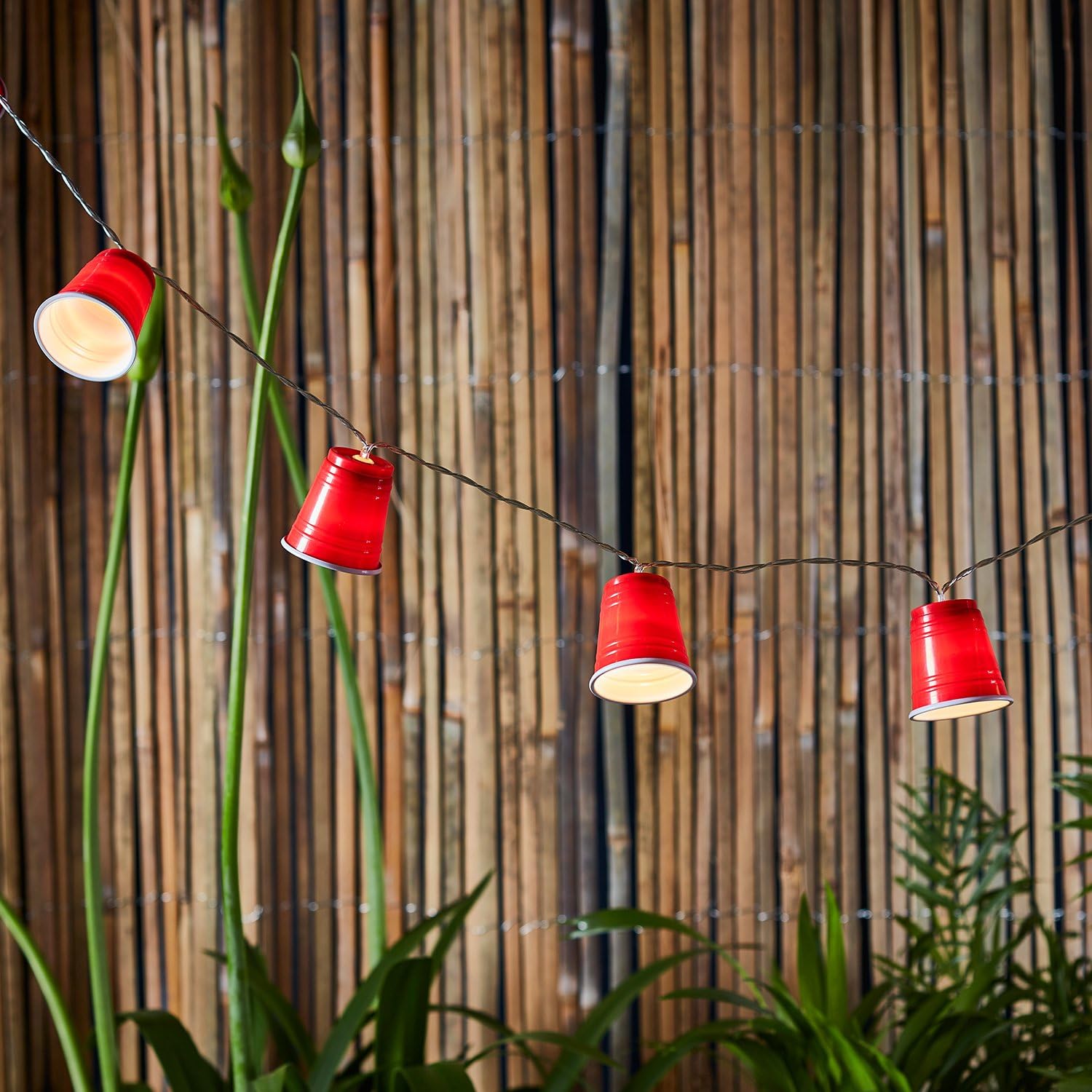 Lights4fun, Inc. – Guirnalda de luces rojas de 9 pies con pilas, 20 LED, decoración de fiesta universitaria para interiores