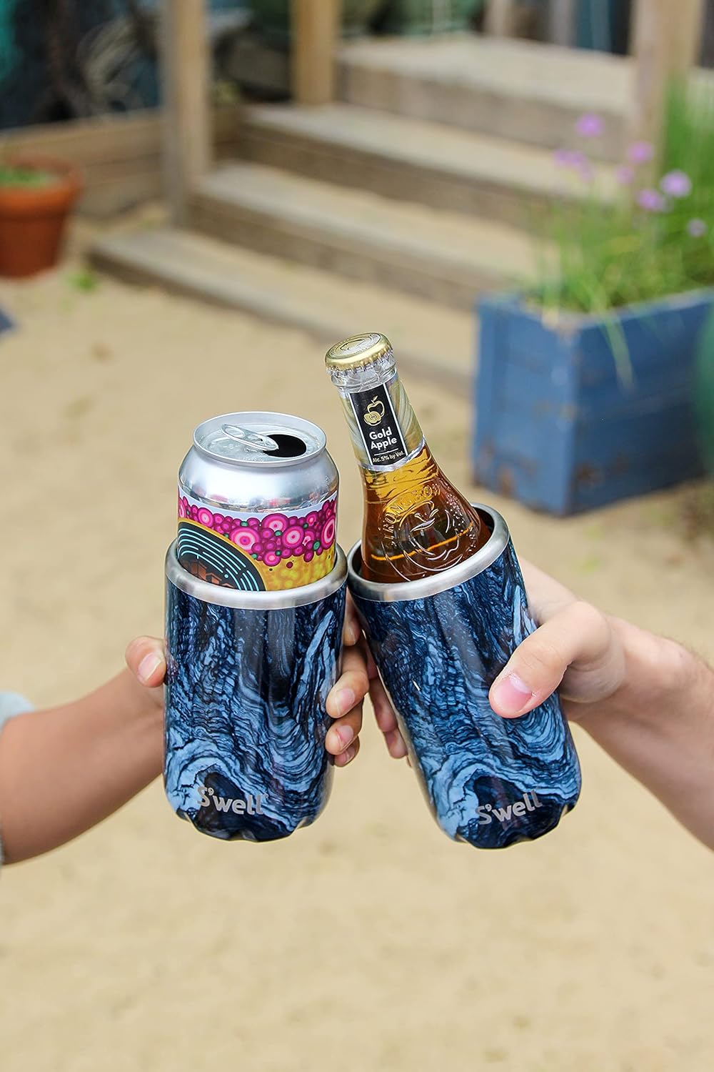 S’well Enfriador de acero inoxidable, mármol azurita delgado, se adapta a latas de 12 onzas y botellas delgadas, aislamiento al vacío de triple
