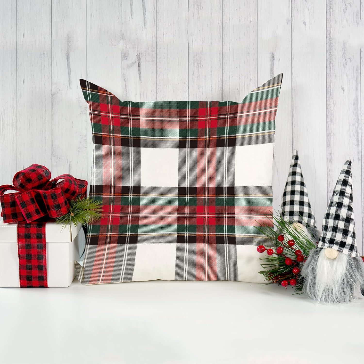 Juego de 2 fundas de almohada de Navidad de 18 x 18 pulgadas, color rojo, verde y blanco, a cuadros, decoraciones de vacaciones de invierno, fundas