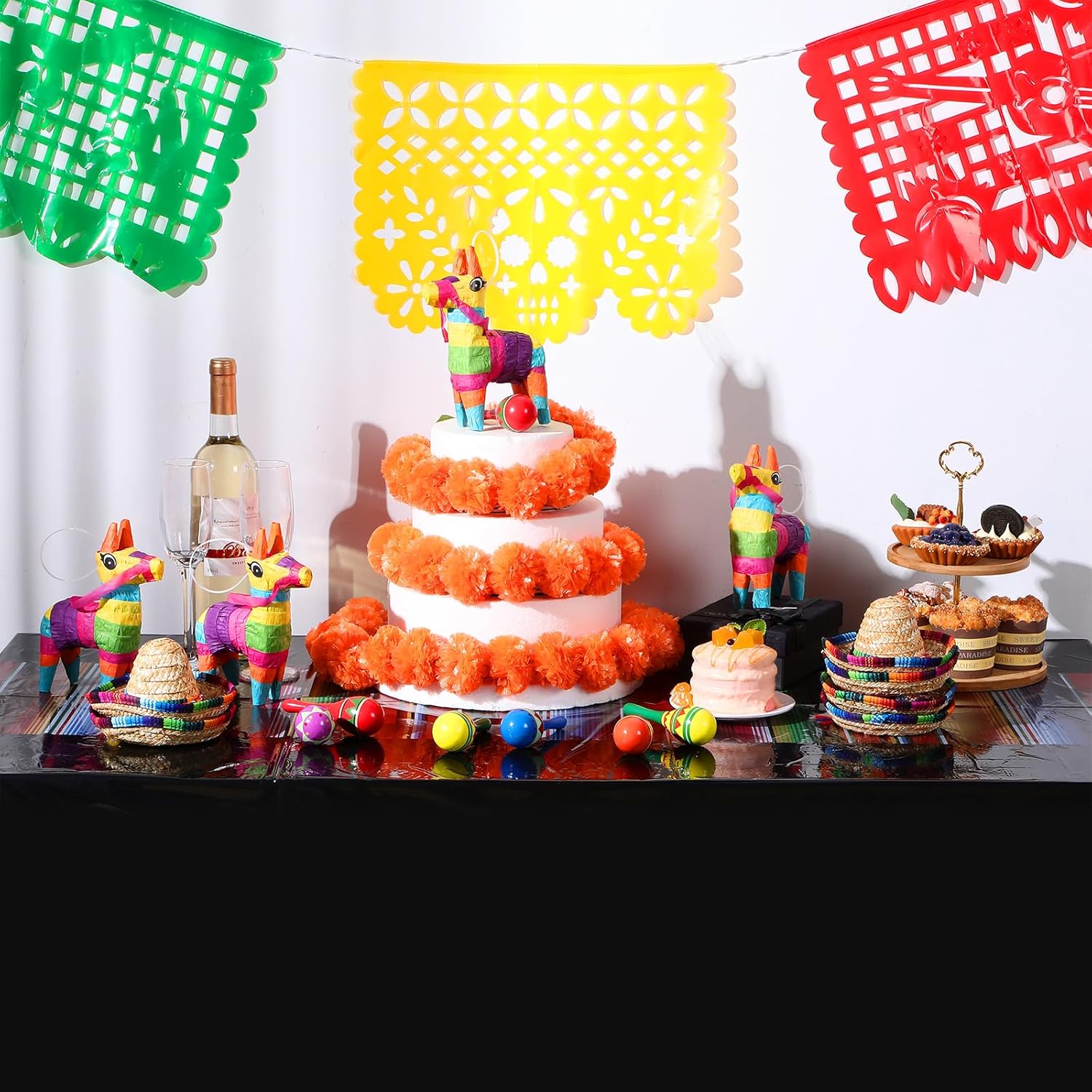 Mantel de fiesta mexicana de 54 x 108 pulgadas, mantel de plástico a rayas para decoración de fiesta mexicana (fondo negro, 6 unidades)