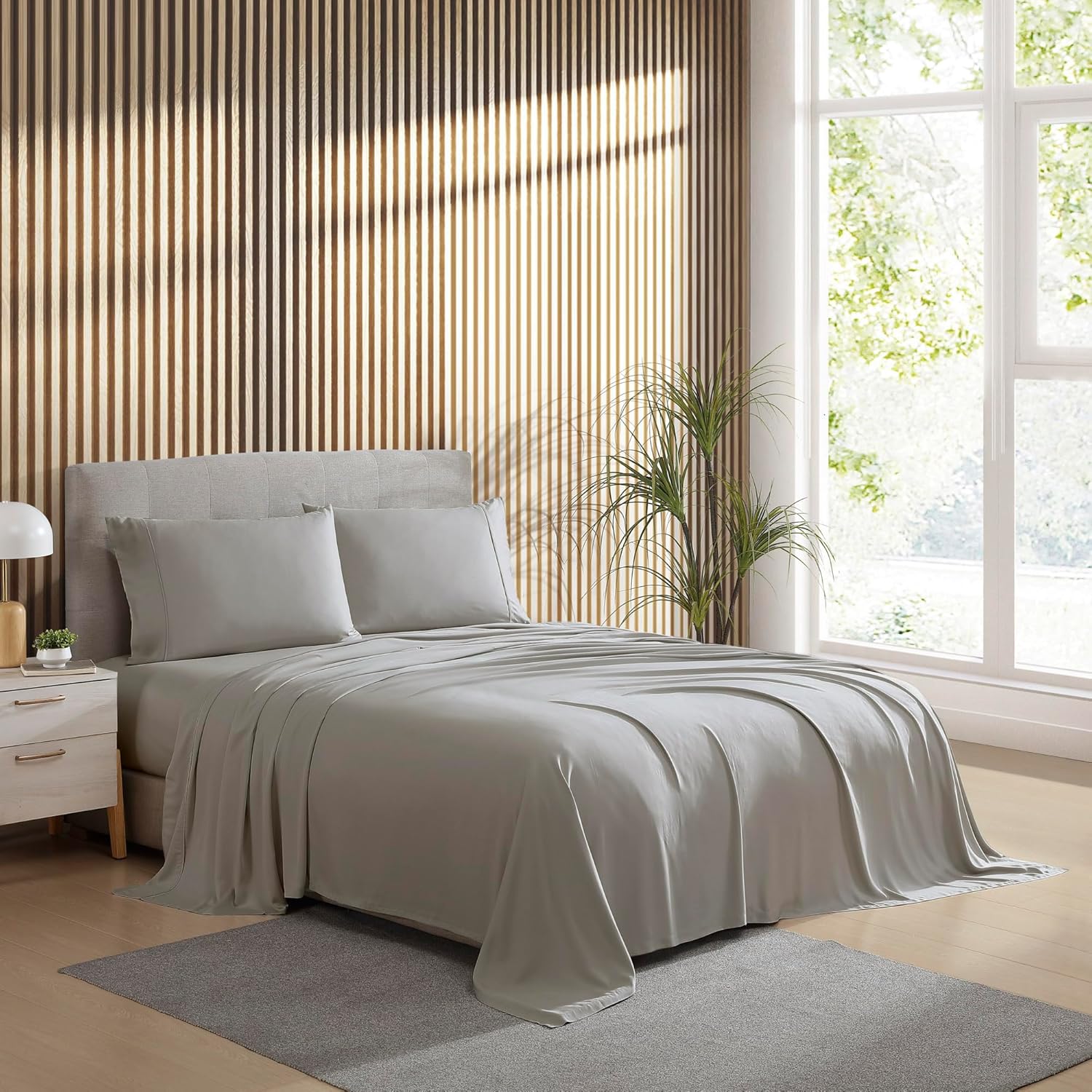Brielle Home Juego de sábanas de satén de viscosa de bambú refrescante, súper suave y transpirable, elegante, bohemio, moderno, elegante, con