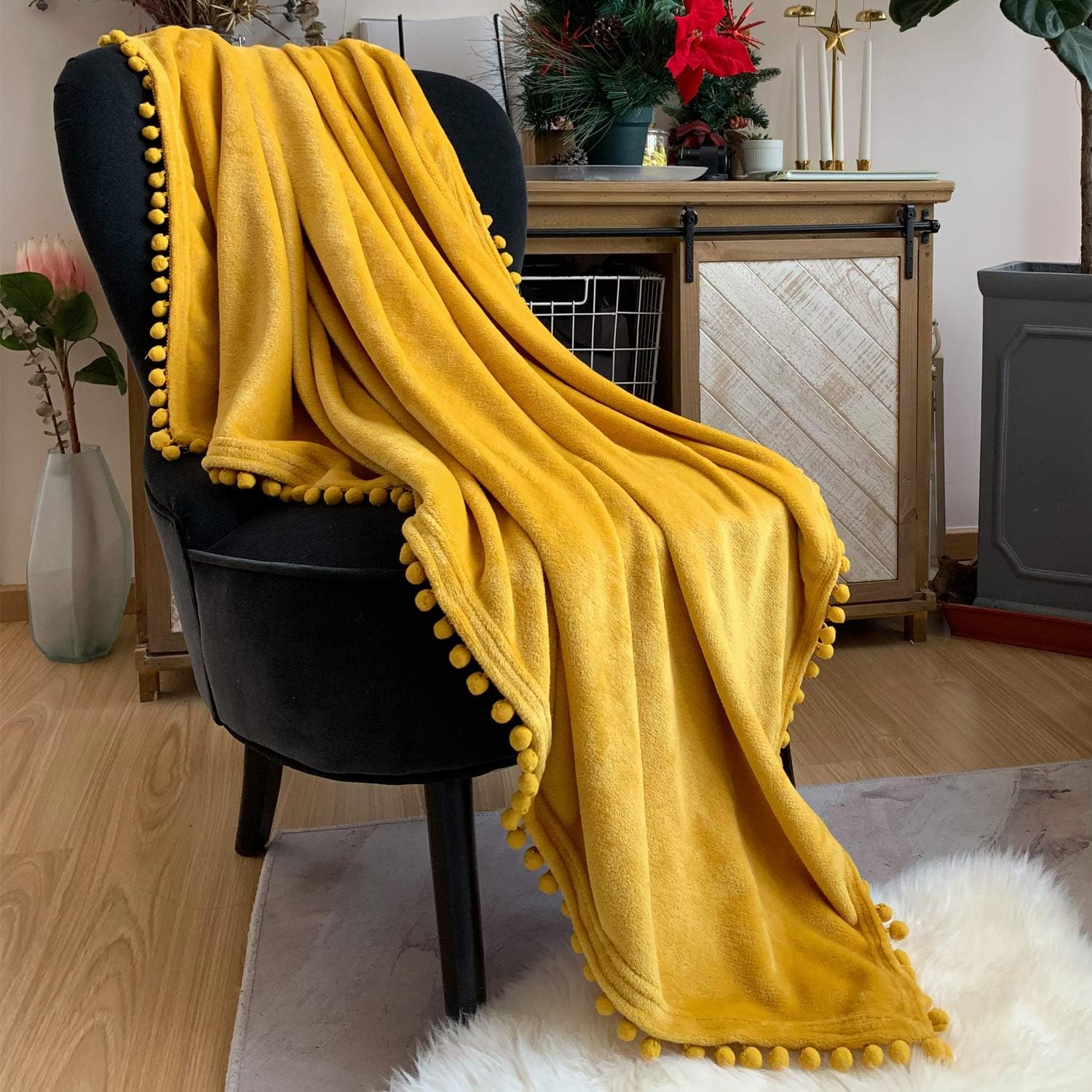 Cobija de franela Lomao con flecos de pompón, ligera, acogedora, suave, para cama o sofá, apta para todas las estaciones (51 x 63pulgadas)