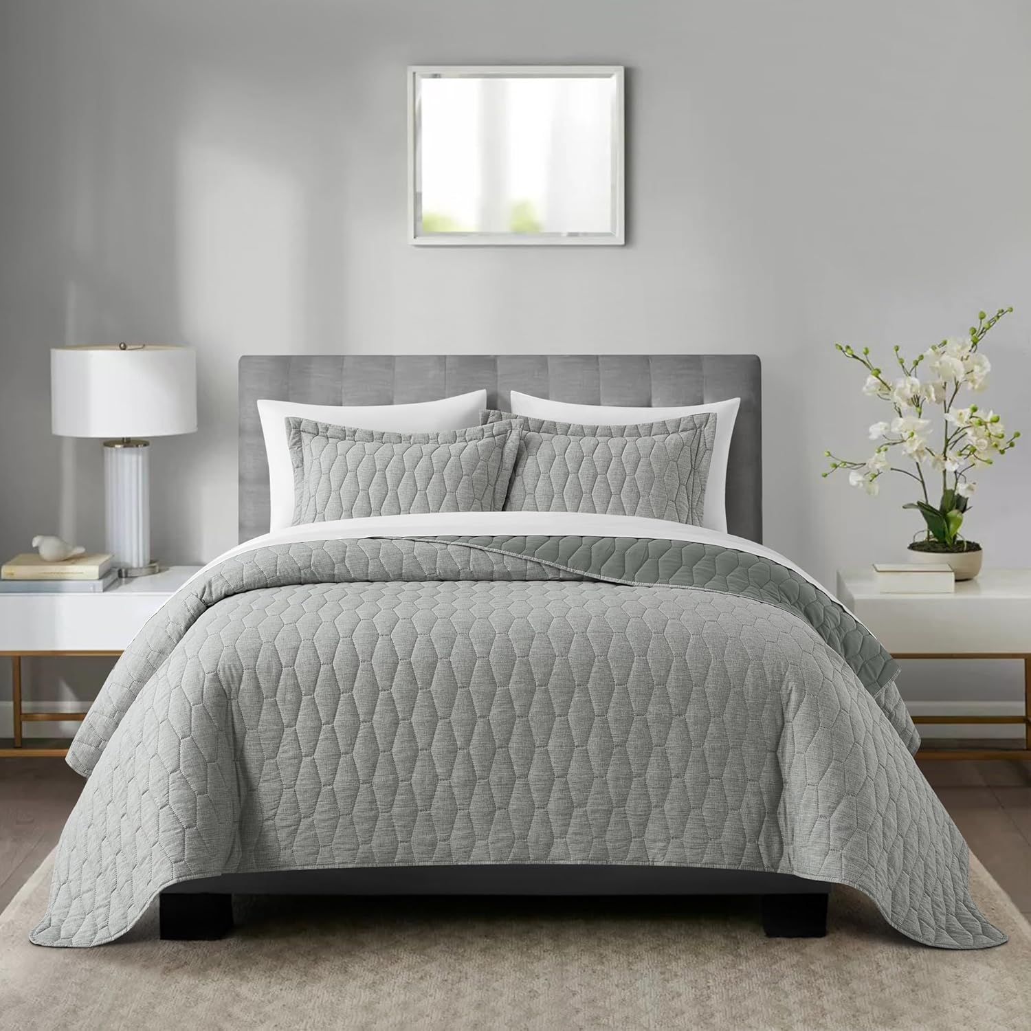Chic Home Nyla – Juego de edredón de 3 piezas tamaño Queen, colcha contemporánea con patrón geométrico hexagonal con 2 fundas de almohada, color gris
