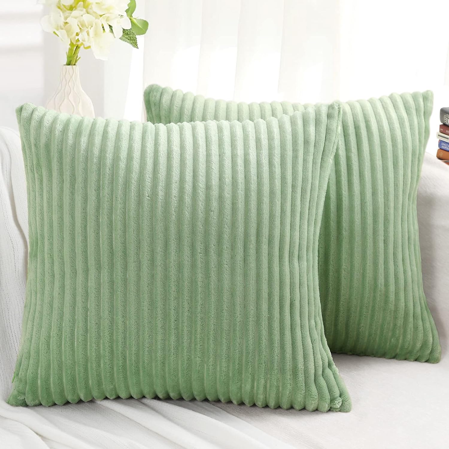 Simmore Juego de 2 fundas de almohada decorativas de 26 x 26 pulgadas, fundas de almohada de franela de felpa suave de doble cara para sofá, sala de