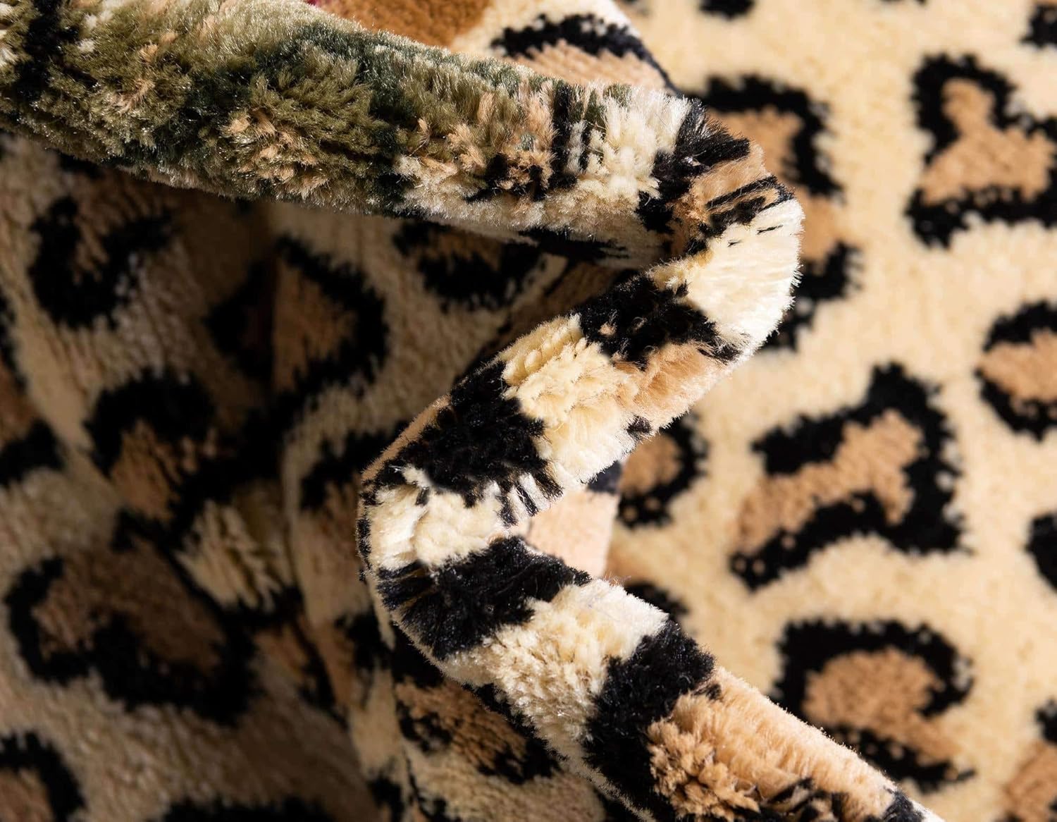 Unique Loom Wildlife Collection – Alfombra inspirada en animales con diseño de bordes de guepardo, 6 x 9 pies, marfilnegro