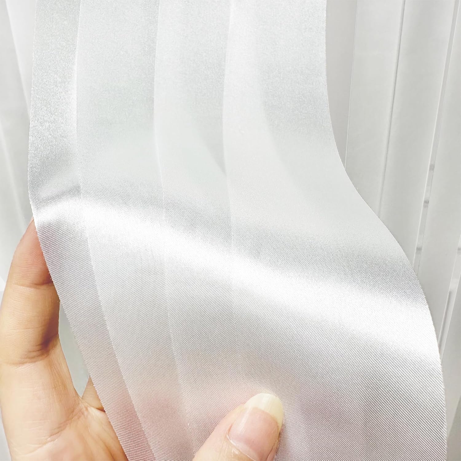 Cinta de satén blanca de 65.6 yardas x 1.97 pulgadas de ancho para bodas, cumpleaños, Navidad, manualidades, regalos, envoltura, invitaciones,
