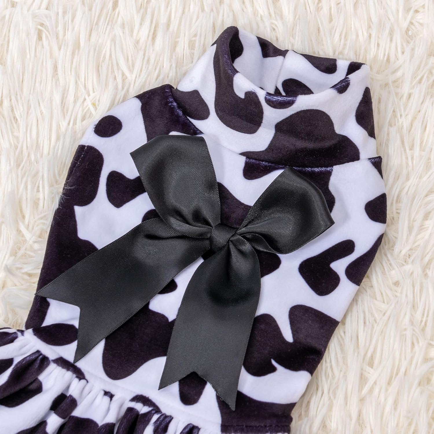 CuteBone Vestido de terciopelo para perro de cuello alto, falda de cachorro, disfraz de falda para mascotas, ropa para gatos con lazo para el pelo
